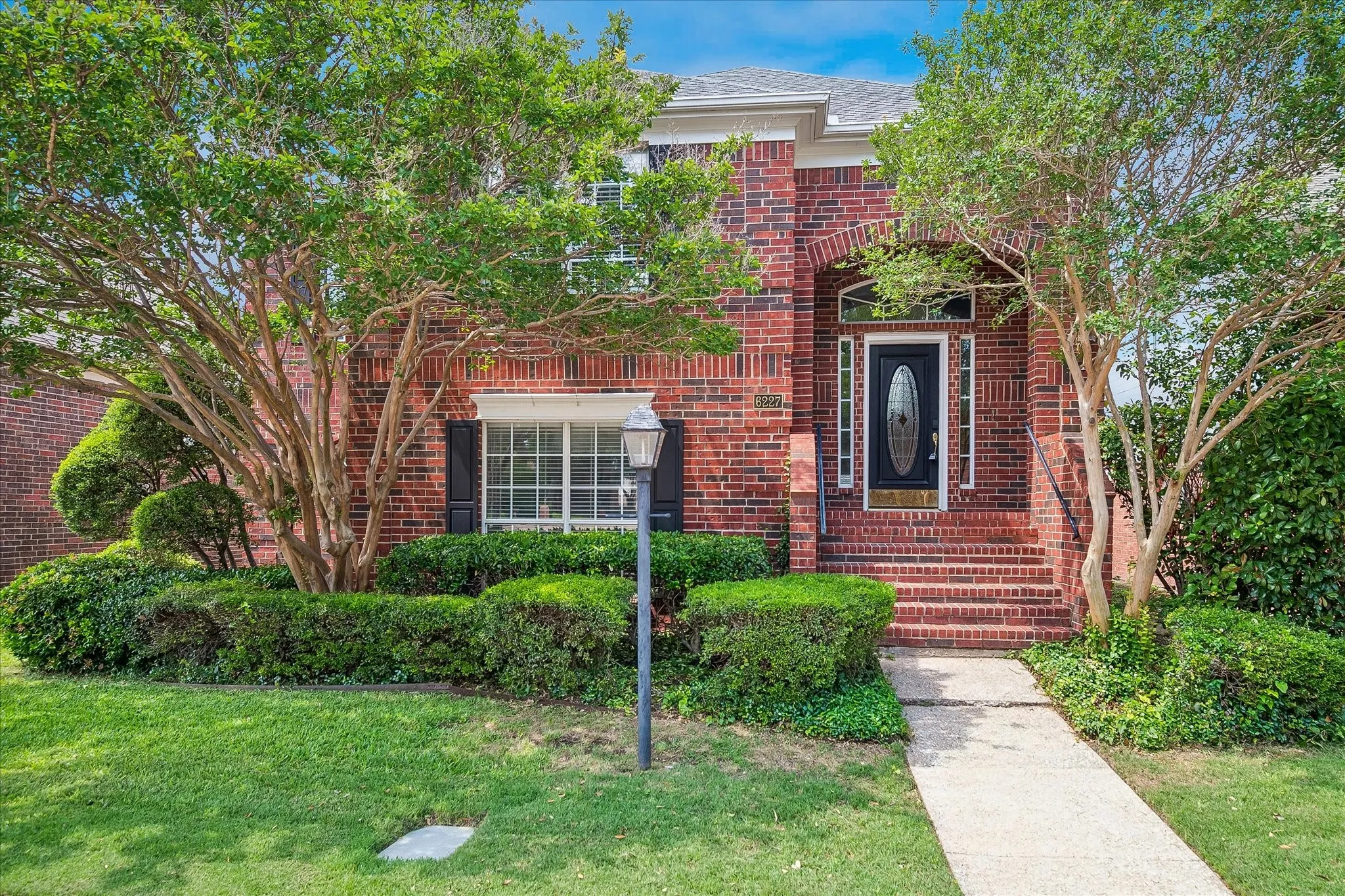 Single Family Residence For Sale in Collin County , 6227 Cupertino Trail, Dallas, Texas 75252, 3 Bedroom, 3 Bathroom, 2 Garage spaces, 2,284 Sqft, built in 1993, mls#21286493, Real Estate Agent in Dallas, Homes For Sale in Collin county, Homes For Sale in Dallas, Realtor in Dallas Texas, Real Estate Brokerage Independent Realty Texas, Luminita Cordes Realtor