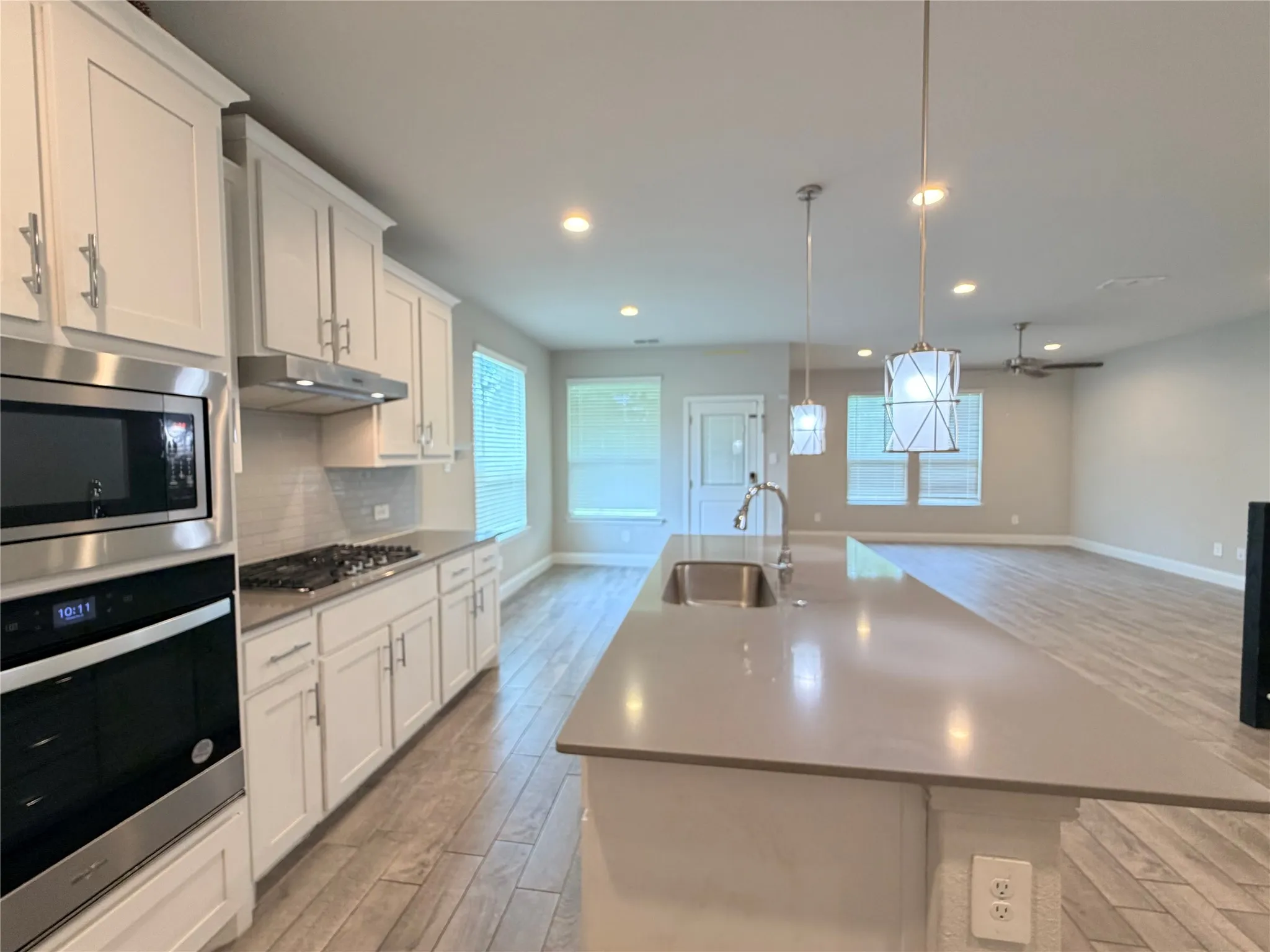 Single Family Residence For Sale in Denton County , 1324 Razorbill Road, Denton, Texas 76205, 5 Bedroom, 4 Bathroom, 2 Garage spaces, 2,779 Sqft, built in 2023, mls#21286327, Real Estate Agent in Denton, Homes For Sale in Denton county, Homes For Sale in Denton, Realtor in Denton Texas, Real Estate Brokerage Independent Realty Texas, Luminita Cordes Realtor