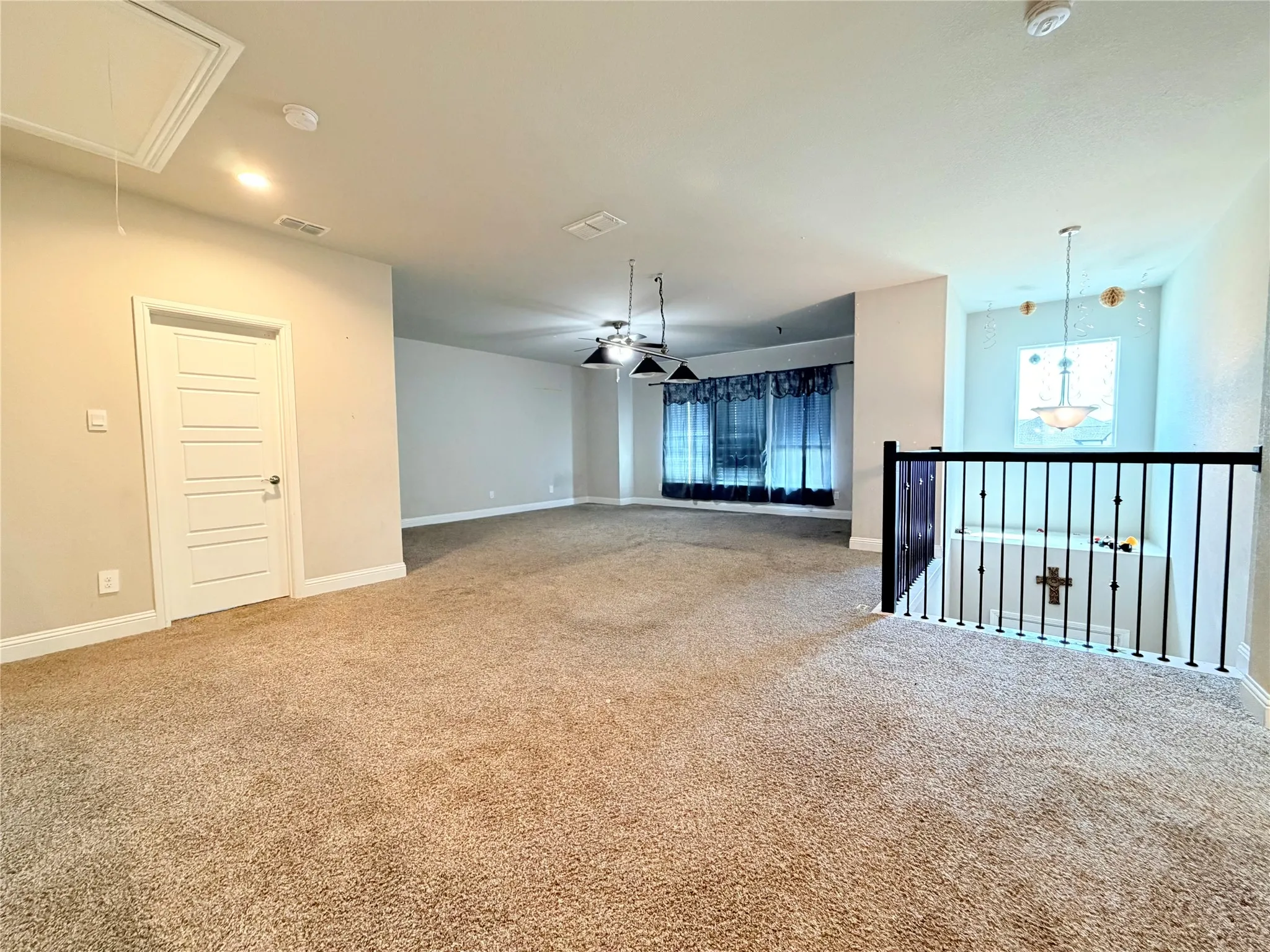 Single Family Residence For Sale in Denton County , 1324 Razorbill Road, Denton, Texas 76205, 5 Bedroom, 4 Bathroom, 2 Garage spaces, 2,779 Sqft, built in 2023, mls#21286327, Real Estate Agent in Denton, Homes For Sale in Denton county, Homes For Sale in Denton, Realtor in Denton Texas, Real Estate Brokerage Independent Realty Texas, Luminita Cordes Realtor