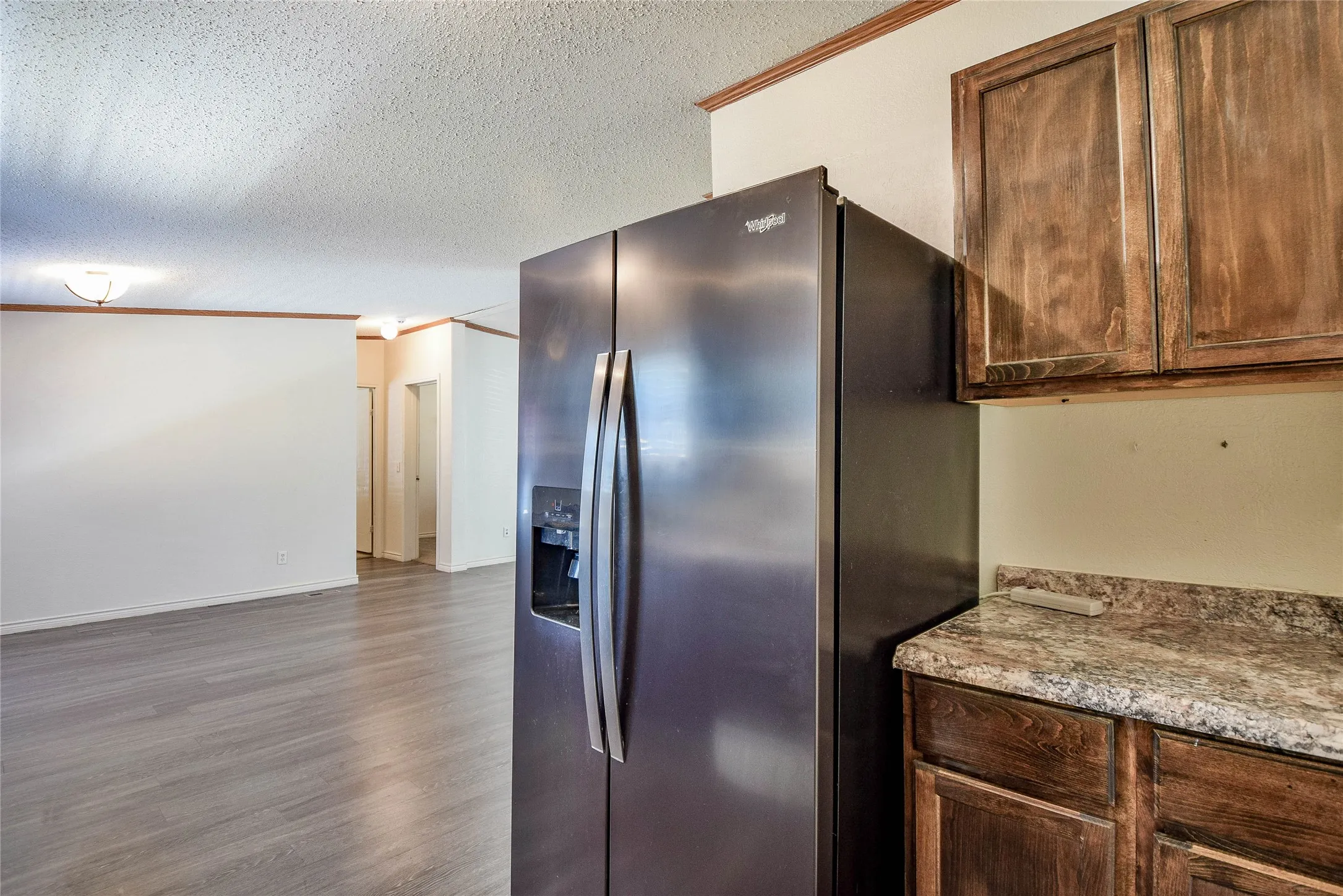 Mobile Home For Sale in Hood County , 5420 Water View Drive, Granbury, Texas 76048, 3 Bedroom, 2 Bathroom, Garage spaces, 1,488 Sqft, built in 2004, mls#21286525, Real Estate Agent in Granbury, Homes For Sale in Hood county, Homes For Sale in Granbury, Realtor in Granbury Texas, Real Estate Brokerage Independent Realty Texas, Luminita Cordes Realtor
