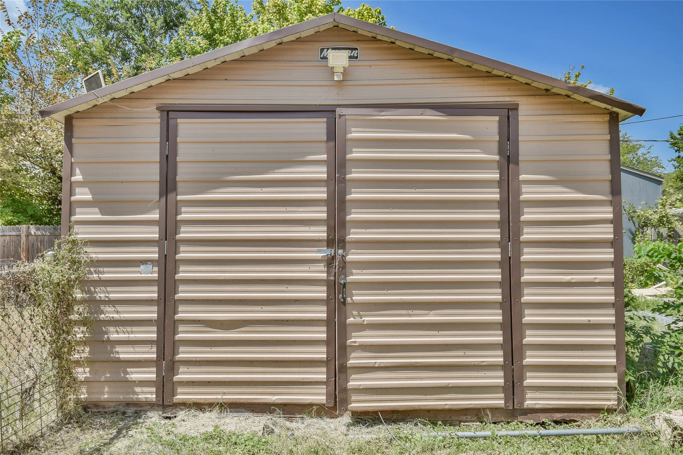 Nice storage building for all your yard tools.