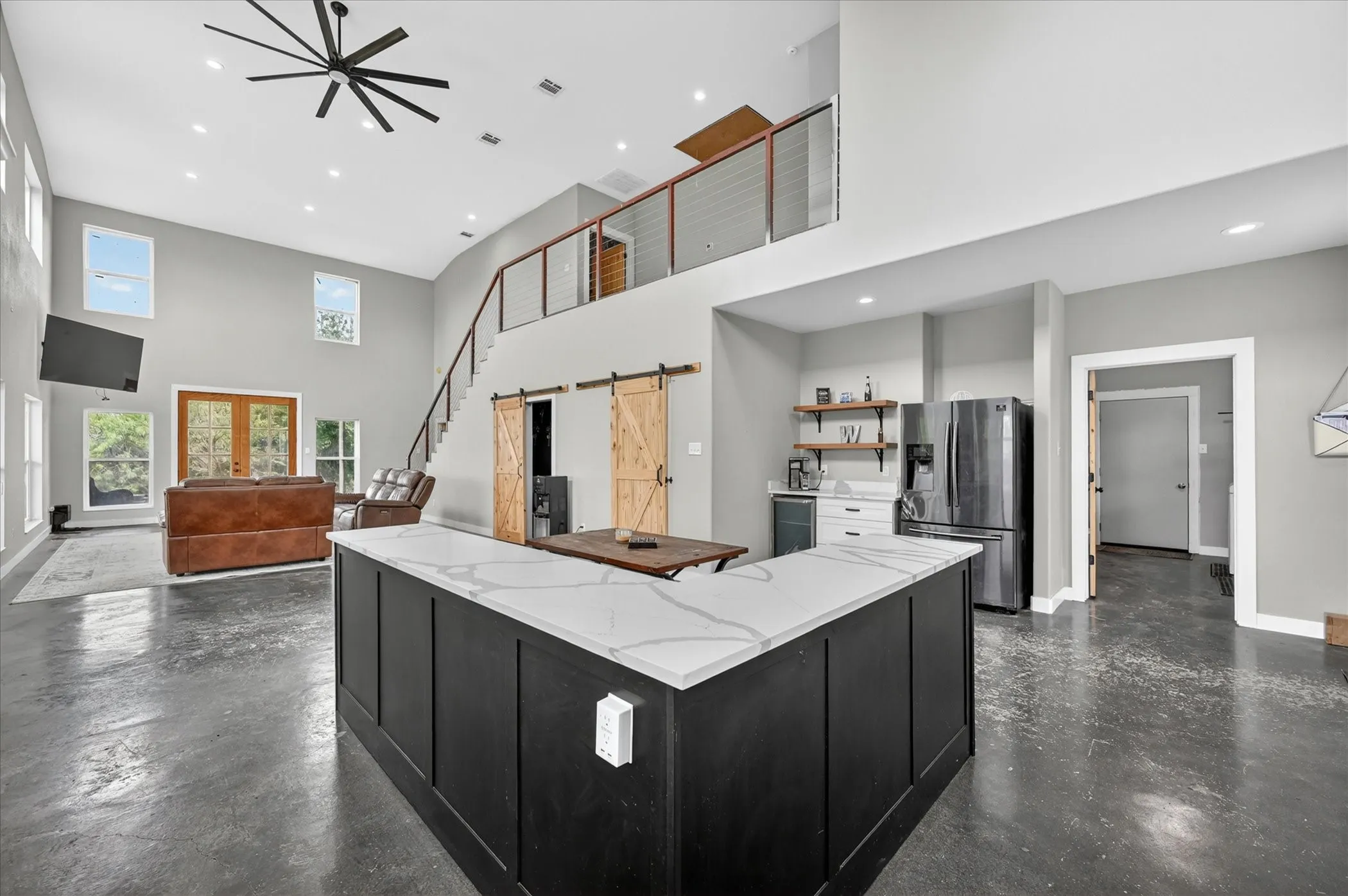 Single Family Residence For Sale in Hill County , 528 Hill County Road 4411, Grandview, Texas 76050, 3 Bedroom, 3 Bathroom, 2 Garage spaces, 2,496 Sqft, built in 2023, mls#21286567, Real Estate Agent in Grandview, Homes For Sale in Hill county, Homes For Sale in Grandview, Realtor in Grandview Texas, Real Estate Brokerage Independent Realty Texas, Luminita Cordes Realtor