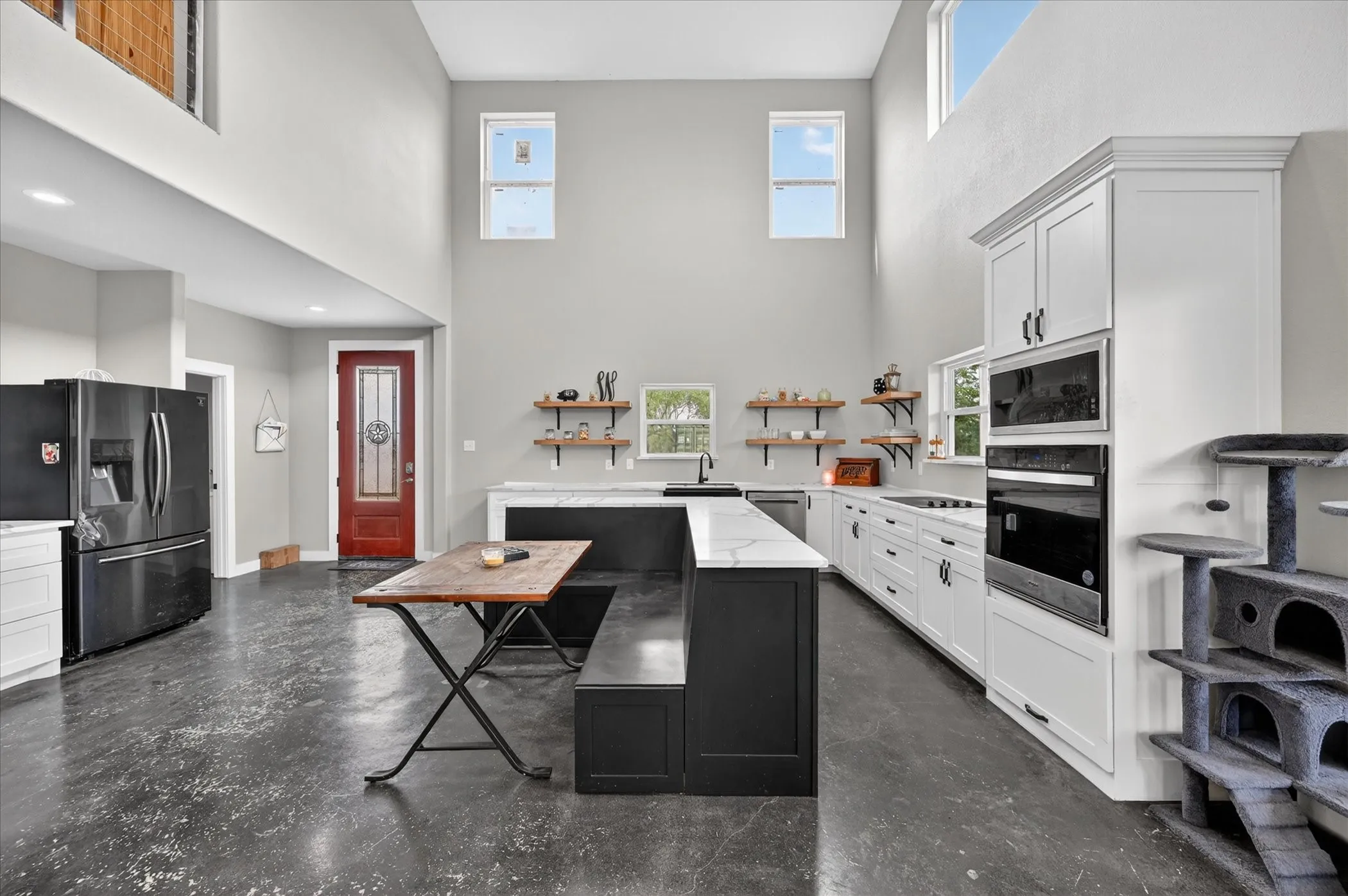 Single Family Residence For Sale in Hill County , 528 Hill County Road 4411, Grandview, Texas 76050, 3 Bedroom, 3 Bathroom, 2 Garage spaces, 2,496 Sqft, built in 2023, mls#21286567, Real Estate Agent in Grandview, Homes For Sale in Hill county, Homes For Sale in Grandview, Realtor in Grandview Texas, Real Estate Brokerage Independent Realty Texas, Luminita Cordes Realtor