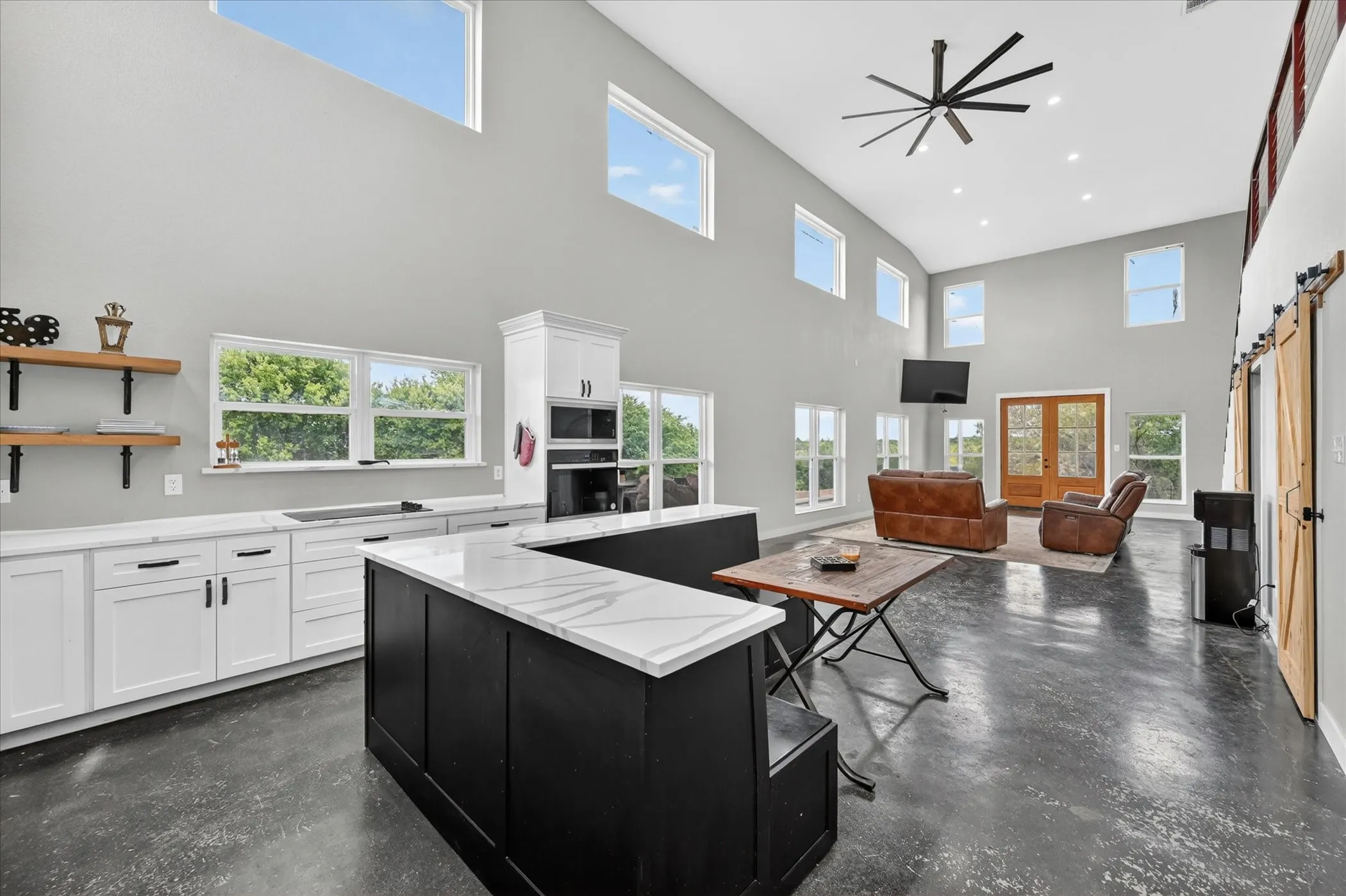 Single Family Residence For Sale in Hill County , 528 Hill County Road 4411, Grandview, Texas 76050, 3 Bedroom, 3 Bathroom, 2 Garage spaces, 2,496 Sqft, built in 2023, mls#21286567, Real Estate Agent in Grandview, Homes For Sale in Hill county, Homes For Sale in Grandview, Realtor in Grandview Texas, Real Estate Brokerage Independent Realty Texas, Luminita Cordes Realtor