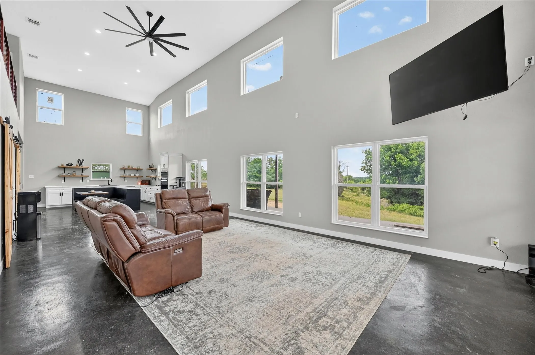 Single Family Residence For Sale in Hill County , 528 Hill County Road 4411, Grandview, Texas 76050, 3 Bedroom, 3 Bathroom, 2 Garage spaces, 2,496 Sqft, built in 2023, mls#21286567, Real Estate Agent in Grandview, Homes For Sale in Hill county, Homes For Sale in Grandview, Realtor in Grandview Texas, Real Estate Brokerage Independent Realty Texas, Luminita Cordes Realtor