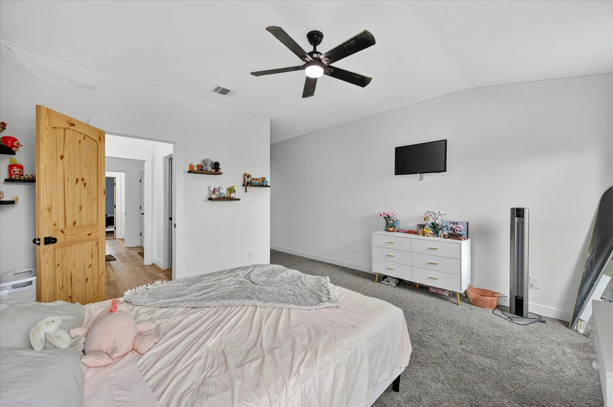 Single Family Residence For Sale in Hill County , 528 Hill County Road 4411, Grandview, Texas 76050, 3 Bedroom, 3 Bathroom, 2 Garage spaces, 2,496 Sqft, built in 2023, mls#21286567, Real Estate Agent in Grandview, Homes For Sale in Hill county, Homes For Sale in Grandview, Realtor in Grandview Texas, Real Estate Brokerage Independent Realty Texas, Luminita Cordes Realtor