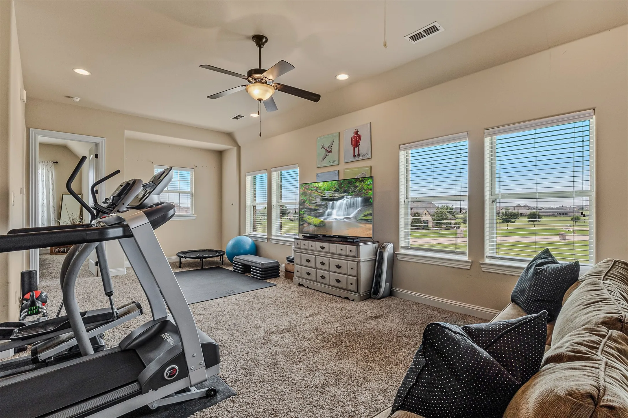 Single Family Residence For Sale in Rockwall County , 3025 Bridgecreek Drive, Rockwall, Texas 75032, 4 Bedroom, 5 Bathroom, 3 Garage spaces, 4,160 Sqft, built in 2013, mls#21285173, Real Estate Agent in Rockwall, Homes For Sale in Rockwall county, Homes For Sale in Rockwall, Realtor in Rockwall Texas, Real Estate Brokerage Independent Realty Texas, Luminita Cordes Realtor