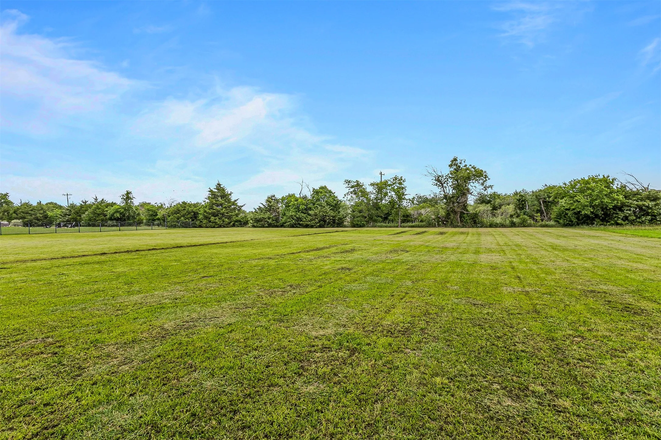Single Family Residence For Sale in Rockwall County , 3025 Bridgecreek Drive, Rockwall, Texas 75032, 4 Bedroom, 5 Bathroom, 3 Garage spaces, 4,160 Sqft, built in 2013, mls#21285173, Real Estate Agent in Rockwall, Homes For Sale in Rockwall county, Homes For Sale in Rockwall, Realtor in Rockwall Texas, Real Estate Brokerage Independent Realty Texas, Luminita Cordes Realtor