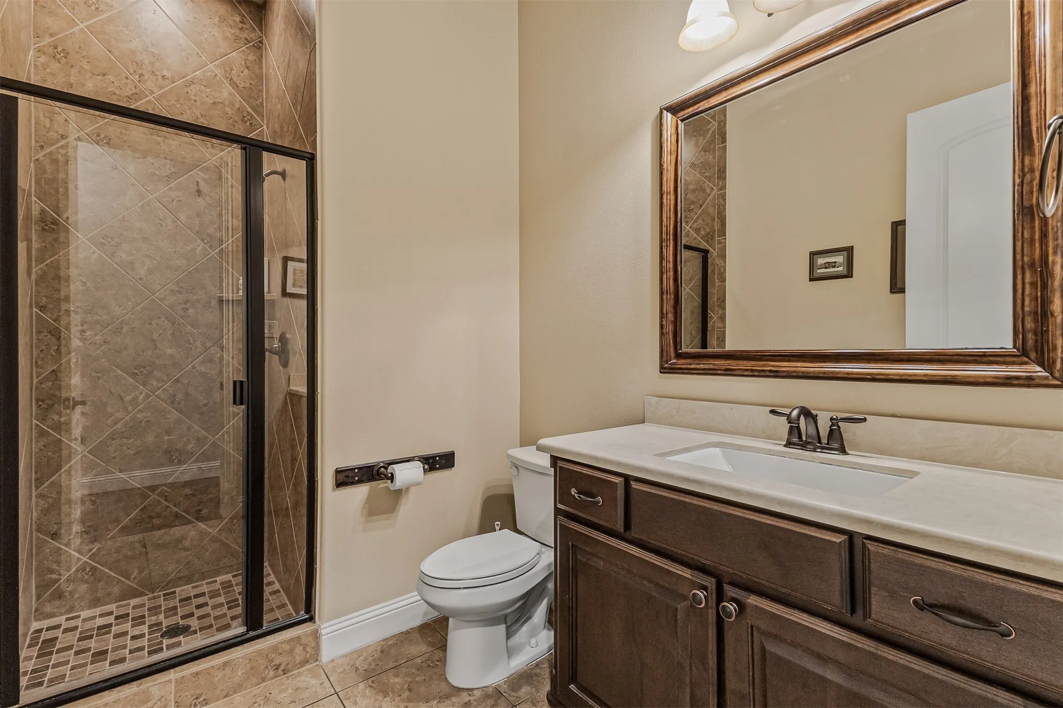 Single Family Residence For Sale in Rockwall County , 3025 Bridgecreek Drive, Rockwall, Texas 75032, 4 Bedroom, 5 Bathroom, 3 Garage spaces, 4,160 Sqft, built in 2013, mls#21285173, Real Estate Agent in Rockwall, Homes For Sale in Rockwall county, Homes For Sale in Rockwall, Realtor in Rockwall Texas, Real Estate Brokerage Independent Realty Texas, Luminita Cordes Realtor