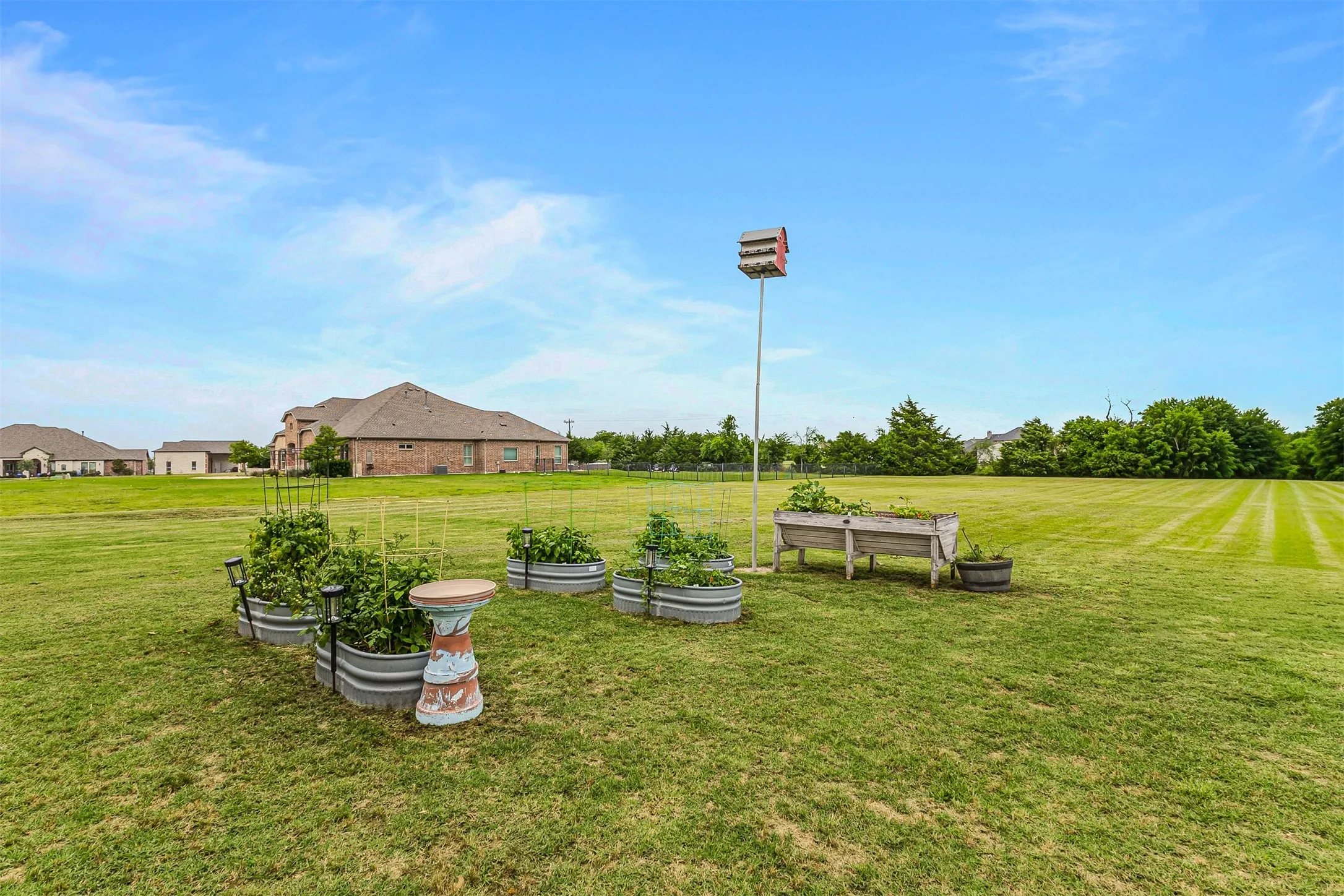 Single Family Residence For Sale in Rockwall County , 3025 Bridgecreek Drive, Rockwall, Texas 75032, 4 Bedroom, 5 Bathroom, 3 Garage spaces, 4,160 Sqft, built in 2013, mls#21285173, Real Estate Agent in Rockwall, Homes For Sale in Rockwall county, Homes For Sale in Rockwall, Realtor in Rockwall Texas, Real Estate Brokerage Independent Realty Texas, Luminita Cordes Realtor
