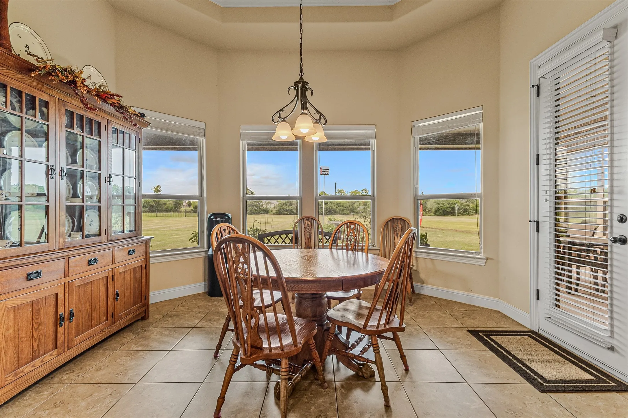 Single Family Residence For Sale in Rockwall County , 3025 Bridgecreek Drive, Rockwall, Texas 75032, 4 Bedroom, 5 Bathroom, 3 Garage spaces, 4,160 Sqft, built in 2013, mls#21285173, Real Estate Agent in Rockwall, Homes For Sale in Rockwall county, Homes For Sale in Rockwall, Realtor in Rockwall Texas, Real Estate Brokerage Independent Realty Texas, Luminita Cordes Realtor