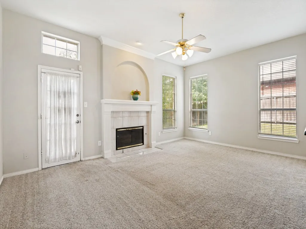 Single Family Residence For Sale in Denton County , 4620 Dusk Meadow Drive, Carrollton, Texas 75010, 4 Bedroom, 3 Bathroom, 2 Garage spaces, 2,353 Sqft, built in 1992, mls#21285539, Real Estate Agent in Carrollton, Homes For Sale in Denton county, Homes For Sale in Carrollton, Realtor in Carrollton Texas, Real Estate Brokerage Independent Realty Texas, Luminita Cordes Realtor