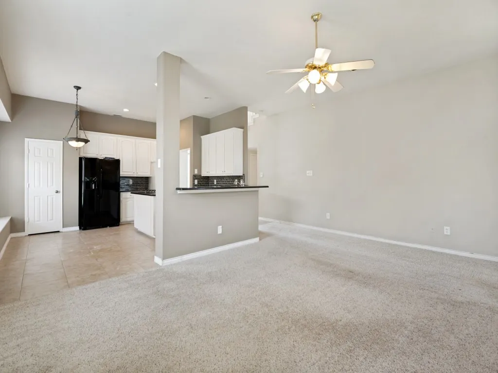 Single Family Residence For Sale in Denton County , 4620 Dusk Meadow Drive, Carrollton, Texas 75010, 4 Bedroom, 3 Bathroom, 2 Garage spaces, 2,353 Sqft, built in 1992, mls#21285539, Real Estate Agent in Carrollton, Homes For Sale in Denton county, Homes For Sale in Carrollton, Realtor in Carrollton Texas, Real Estate Brokerage Independent Realty Texas, Luminita Cordes Realtor