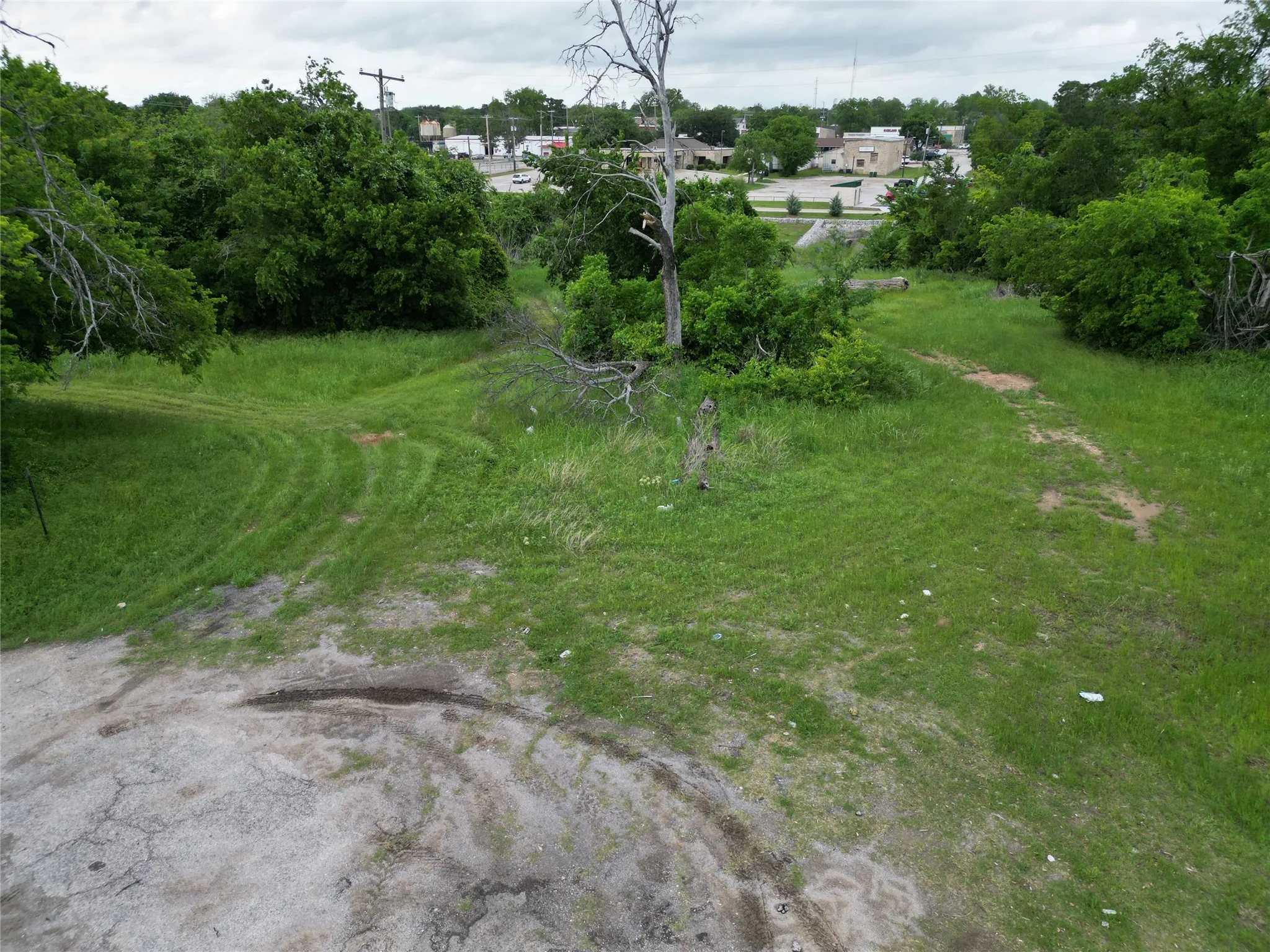 Unimproved Land For Sale in Parker County , 116 E Highway 199, Springtown, Texas 76082, 0, 0, Garage spaces, 0 Sqft, built in 0, Price $400,000, mls#21286579, Real Estate Agent in Springtown, Homes For Sale in Parker county, Homes For Sale in Springtown, Realtor in Springtown Texas, Real Estate Brokerage Independent Realty Texas, Luminita Cordes Realtor