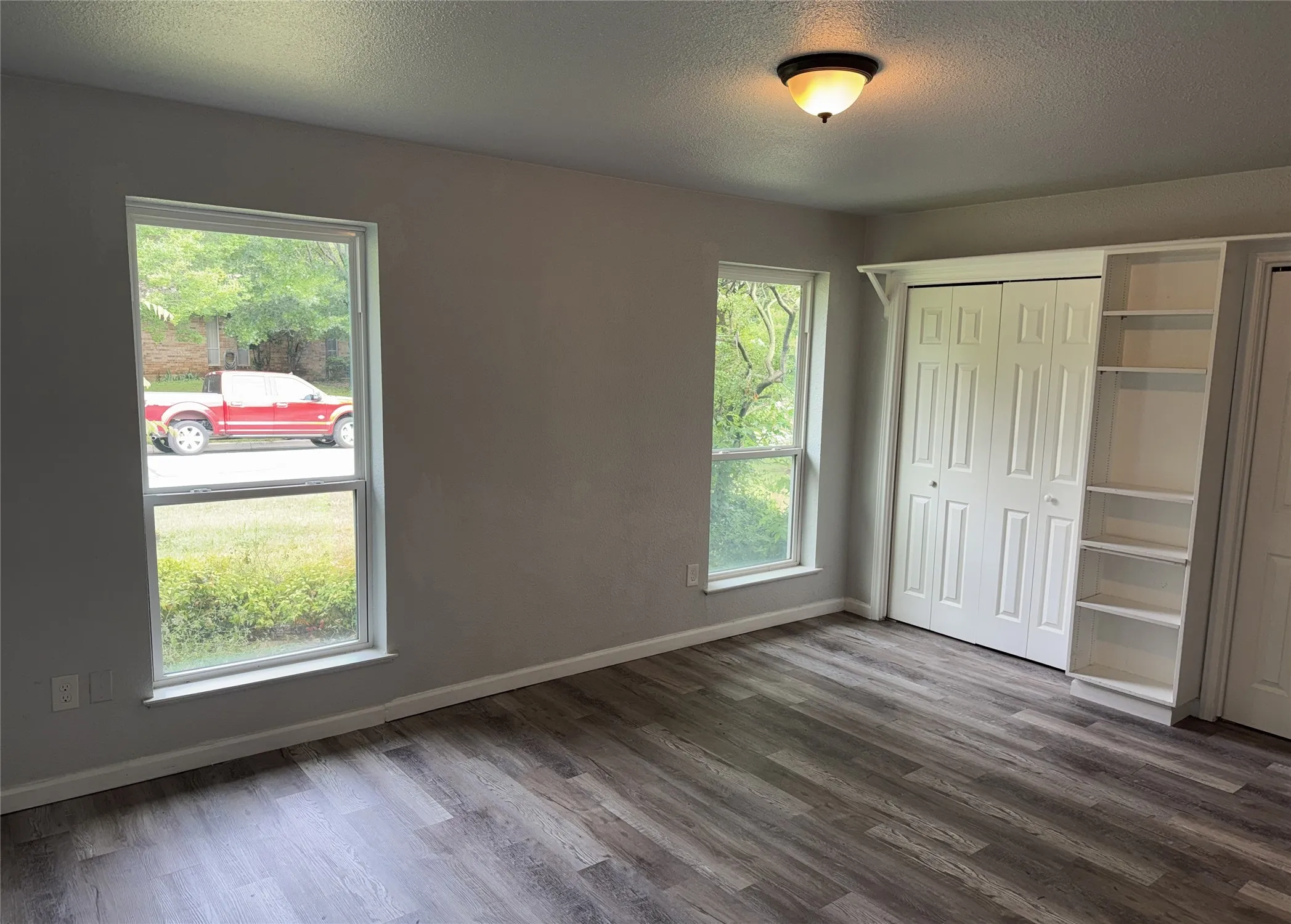 Single Family Residence For Sale in Tarrant County , 5305 Westhaven Drive, Fort Worth, Texas 76132, 4 Bedroom, 3 Bathroom, Garage spaces, 2,208 Sqft, built in 1967, mls#21284621, Real Estate Agent in Fort Worth, Homes For Sale in Tarrant county, Homes For Sale in Fort Worth, Realtor in Fort Worth Texas, Real Estate Brokerage Independent Realty Texas, Luminita Cordes Realtor