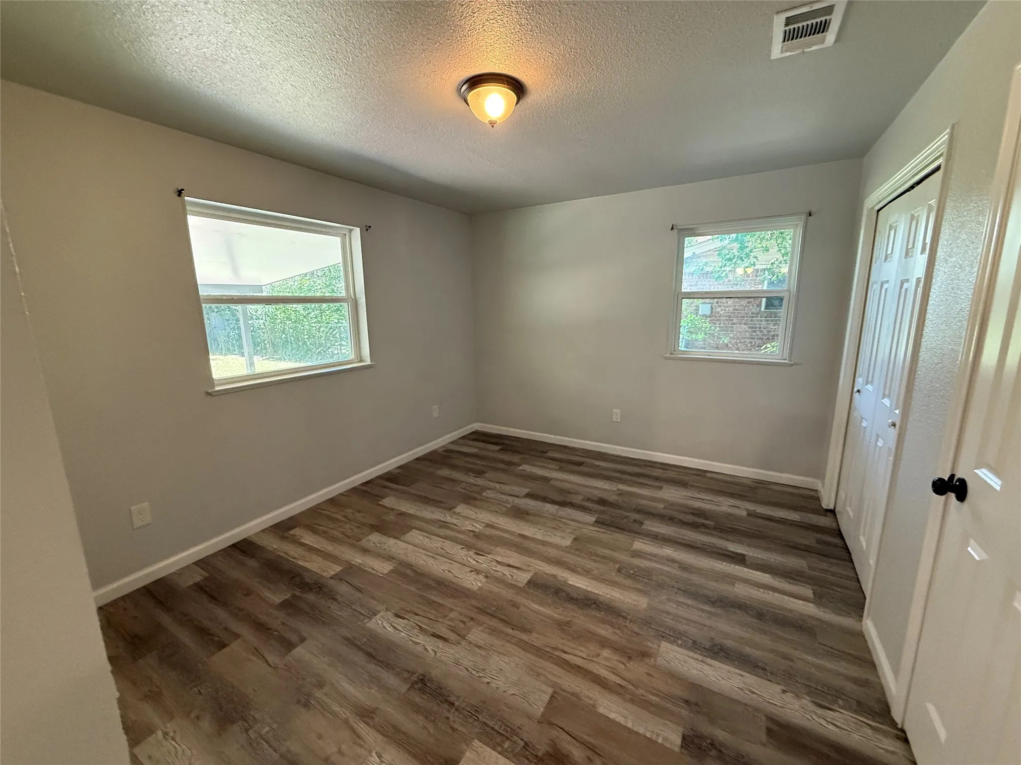 Single Family Residence For Sale in Tarrant County , 5305 Westhaven Drive, Fort Worth, Texas 76132, 4 Bedroom, 3 Bathroom, Garage spaces, 2,208 Sqft, built in 1967, mls#21284621, Real Estate Agent in Fort Worth, Homes For Sale in Tarrant county, Homes For Sale in Fort Worth, Realtor in Fort Worth Texas, Real Estate Brokerage Independent Realty Texas, Luminita Cordes Realtor