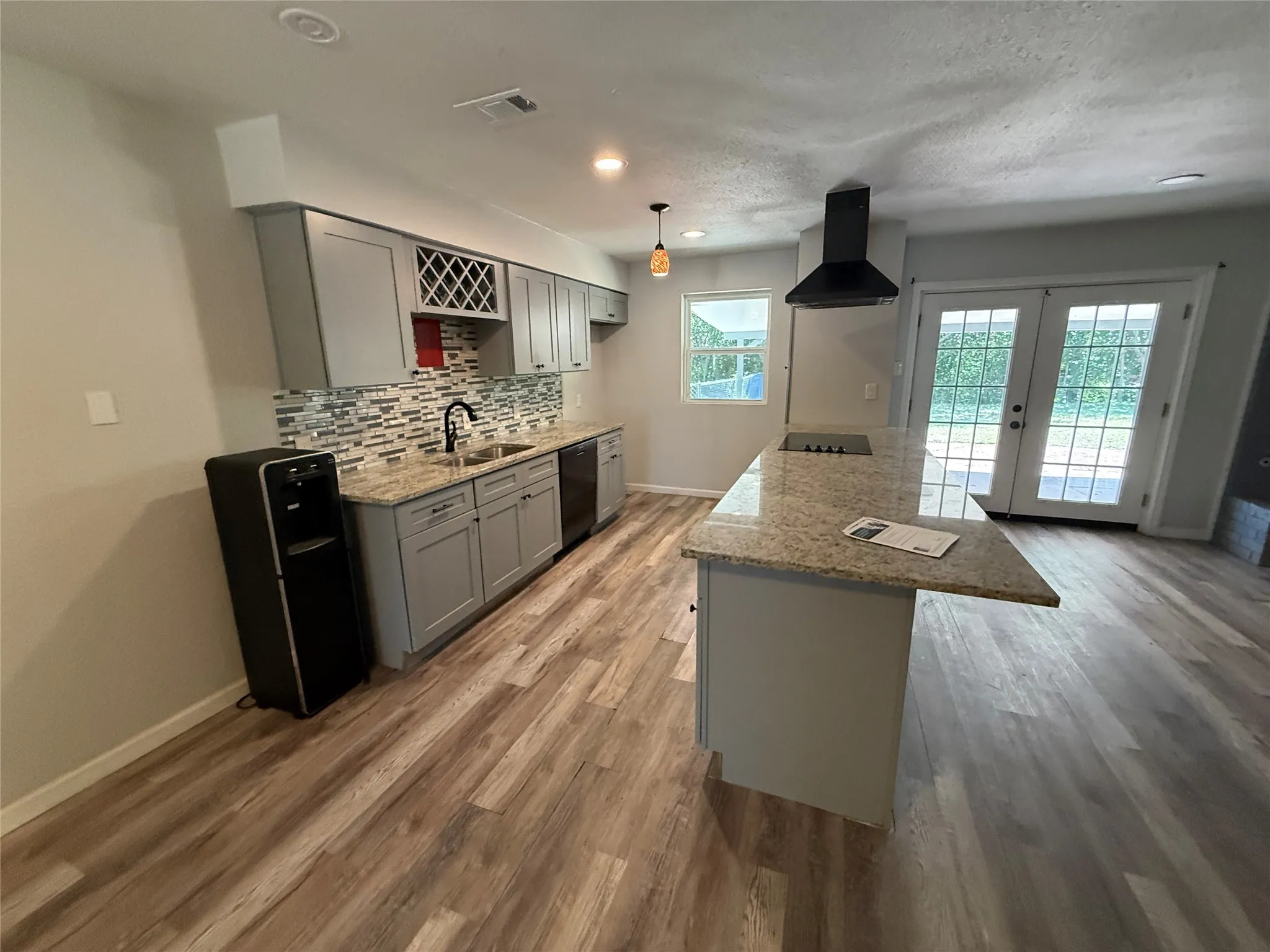 Single Family Residence For Sale in Tarrant County , 5305 Westhaven Drive, Fort Worth, Texas 76132, 4 Bedroom, 3 Bathroom, Garage spaces, 2,208 Sqft, built in 1967, mls#21284621, Real Estate Agent in Fort Worth, Homes For Sale in Tarrant county, Homes For Sale in Fort Worth, Realtor in Fort Worth Texas, Real Estate Brokerage Independent Realty Texas, Luminita Cordes Realtor
