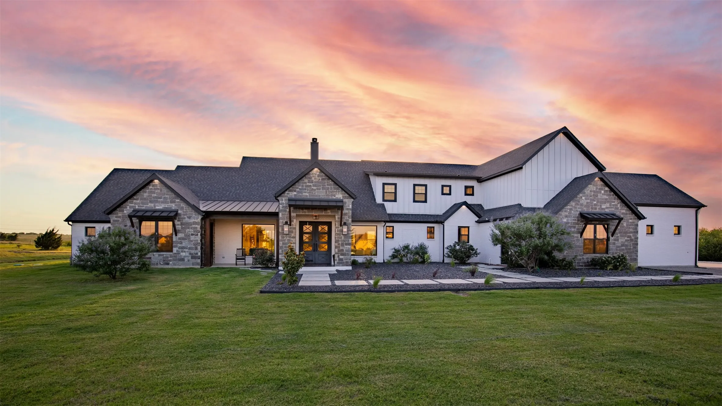 Single Family Residence For Sale in Collin County , 3161 Northgate, Celina, Texas 75009, 6 Bedroom, 5 Bathroom, 8 Garage spaces, 5,499 Sqft, built in 2021, mls#21267594, Real Estate Agent in Celina, Homes For Sale in Collin county, Homes For Sale in Celina, Realtor in Celina Texas, Real Estate Brokerage Independent Realty Texas, Luminita Cordes Realtor