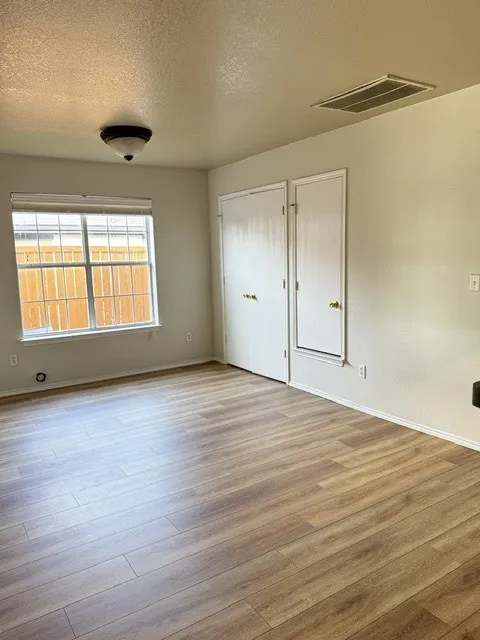 Duplex For Rent in Collin County , 303 N Arizona Drive, Celina, Texas 75009, 2 Bedroom, 1 Bathroom, Garage spaces, 1,021 Sqft, built in 1999, mls#21280842, Real Estate Agent in Celina, Homes For Rent in Collin county, Homes For Rent in Celina, Realtor in Celina Texas, Real Estate Brokerage Independent Realty Texas, Luminita Cordes Realtor
