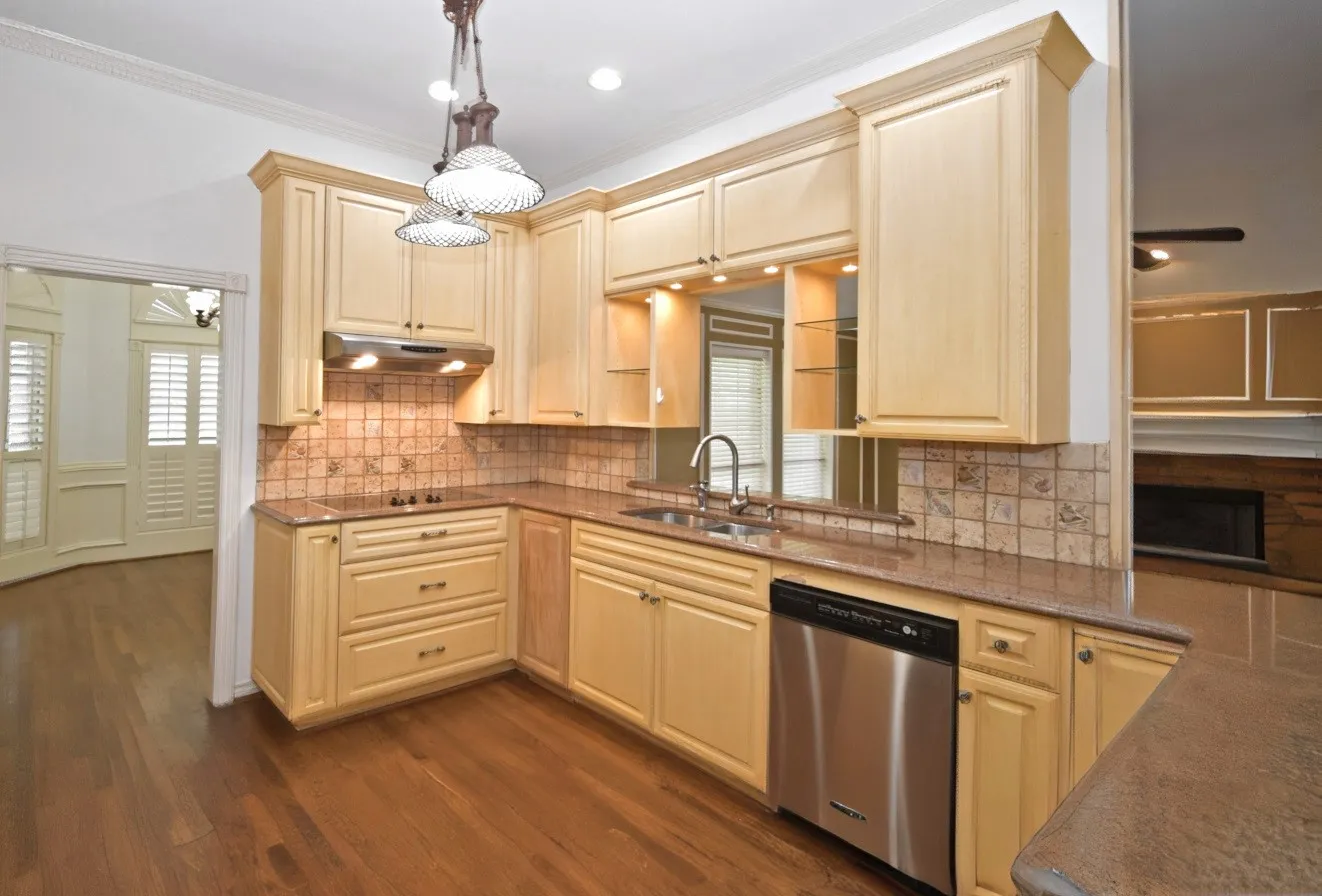 Single Family Residence For Sale in Dallas County , 2902 Live Oak Drive, Rowlett, Texas 75088, 4 Bedroom, 3 Bathroom, 2 Garage spaces, 2,950 Sqft, built in 1990, Price $480,000, mls#21286282, Real Estate Agent in Rowlett, Homes For Sale in Dallas county, Homes For Sale in Rowlett, Realtor in Rowlett Texas, Real Estate Brokerage Independent Realty Texas, Luminita Cordes Realtor