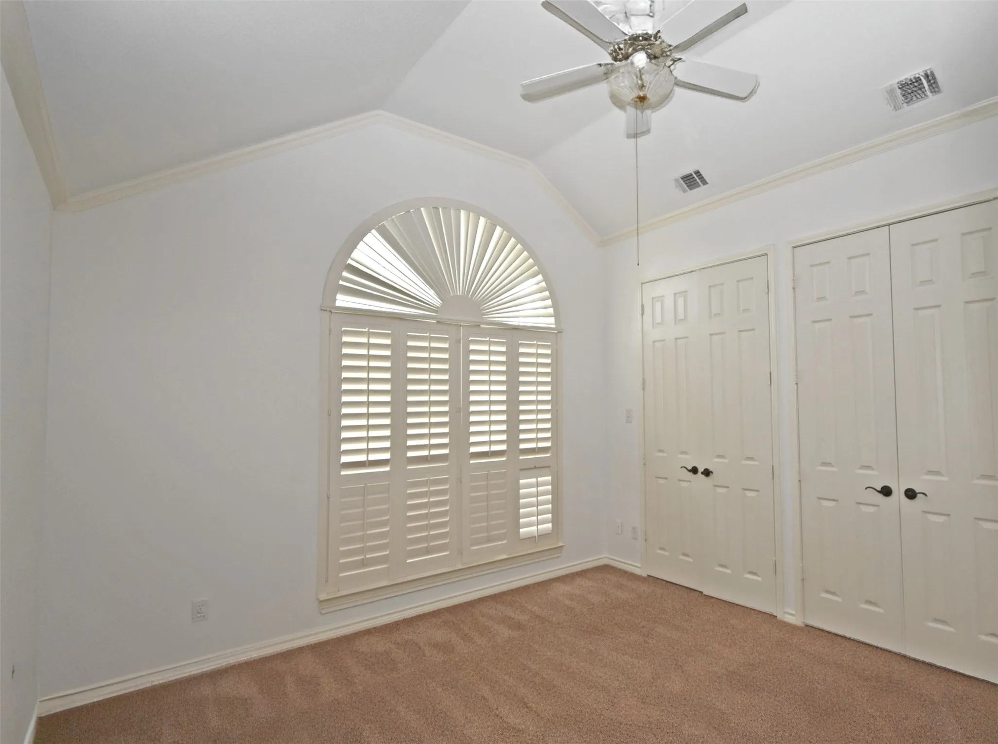 Single Family Residence For Sale in Dallas County , 2902 Live Oak Drive, Rowlett, Texas 75088, 4 Bedroom, 3 Bathroom, 2 Garage spaces, 2,950 Sqft, built in 1990, Price $480,000, mls#21286282, Real Estate Agent in Rowlett, Homes For Sale in Dallas county, Homes For Sale in Rowlett, Realtor in Rowlett Texas, Real Estate Brokerage Independent Realty Texas, Luminita Cordes Realtor