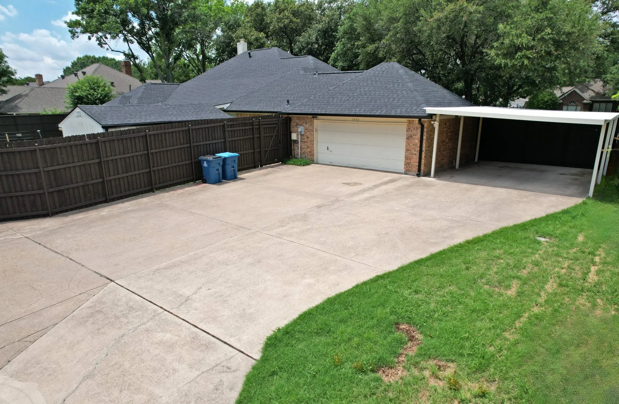 Single Family Residence For Sale in Dallas County , 2902 Live Oak Drive, Rowlett, Texas 75088, 4 Bedroom, 3 Bathroom, 2 Garage spaces, 2,950 Sqft, built in 1990, Price $480,000, mls#21286282, Real Estate Agent in Rowlett, Homes For Sale in Dallas county, Homes For Sale in Rowlett, Realtor in Rowlett Texas, Real Estate Brokerage Independent Realty Texas, Luminita Cordes Realtor