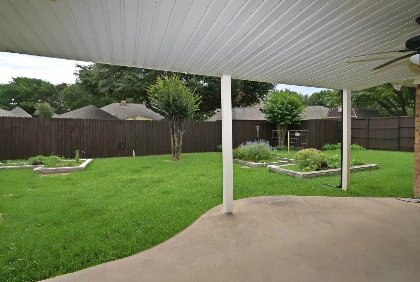 Single Family Residence For Sale in Dallas County , 2902 Live Oak Drive, Rowlett, Texas 75088, 4 Bedroom, 3 Bathroom, 2 Garage spaces, 2,950 Sqft, built in 1990, Price $480,000, mls#21286282, Real Estate Agent in Rowlett, Homes For Sale in Dallas county, Homes For Sale in Rowlett, Realtor in Rowlett Texas, Real Estate Brokerage Independent Realty Texas, Luminita Cordes Realtor