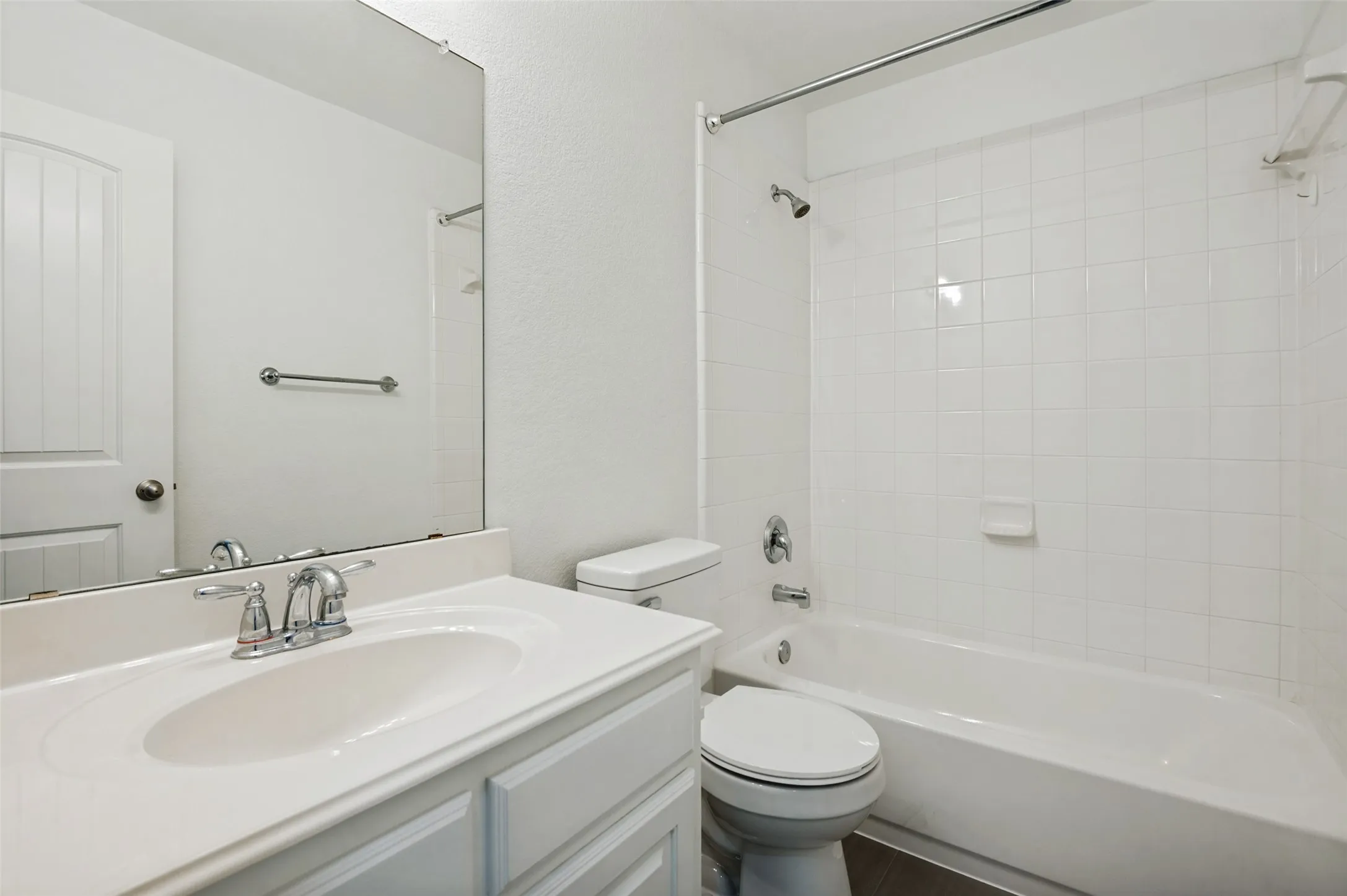 Single Family Residence For Sale in Denton County , 1097 Luton Drive, Prosper, Texas 75078, 3 Bedrooms, 2 Bathrooms, 2 Garage spaces, 1,882 Sqft, built in 2010, Price $375,000, mls#21286651, Real Estate Agent in Prosper, Homes For Sale in Denton county, Homes For Sale in Prosper, Realtor in Prosper Texas, Real Estate Brokerage Independent Realty Texas, Luminita Cordes Realtor