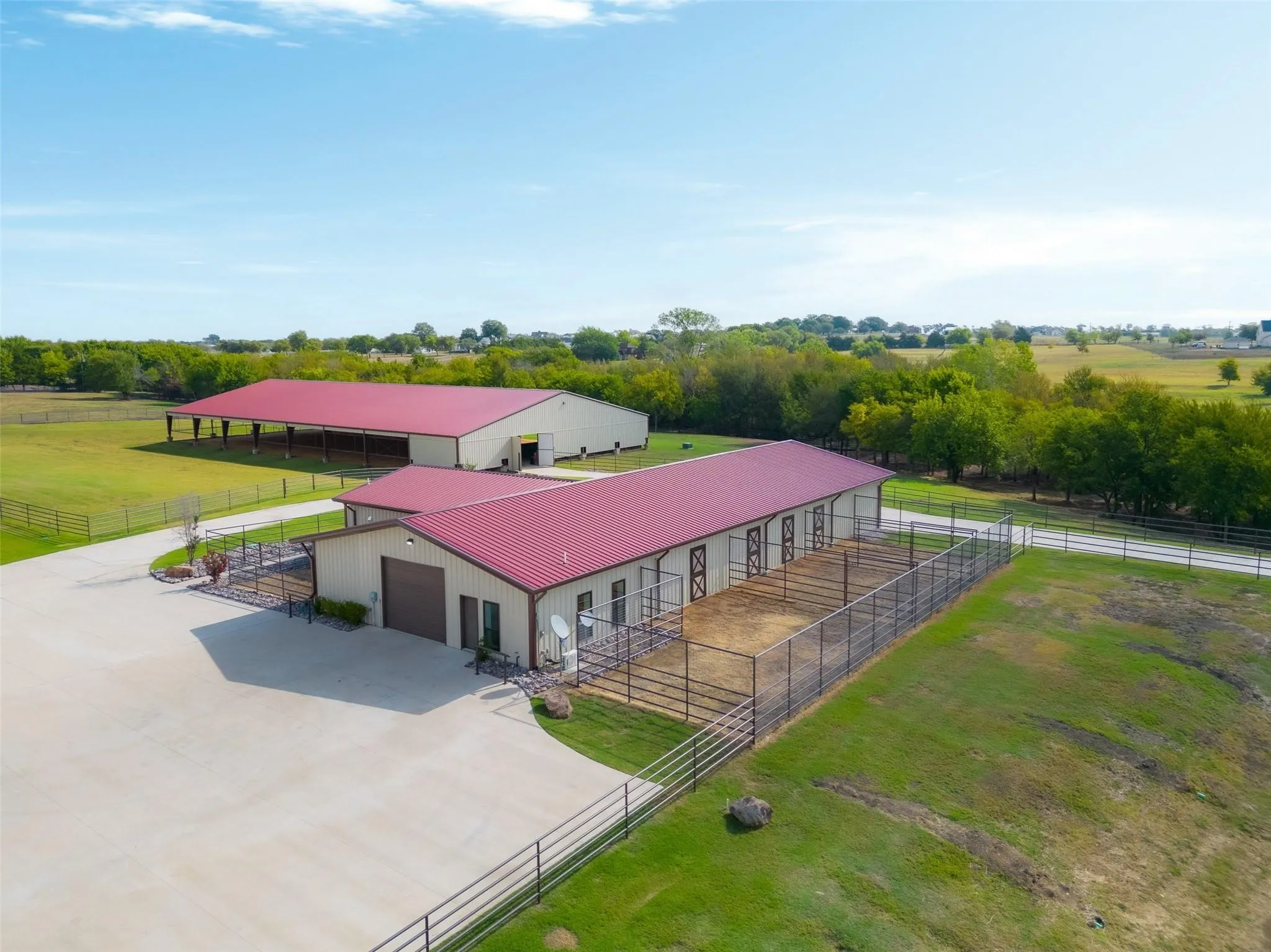 Single Family Residence For Sale in Collin County , 5825 County Road 173, Celina, Texas 75009, 5 Bedroom, 5 Bathroom, 4 Garage spaces, 10,939 Sqft, built in 2019, mls#21276872, Real Estate Agent in Celina, Homes For Sale in Collin county, Homes For Sale in Celina, Realtor in Celina Texas, Real Estate Brokerage Independent Realty Texas, Luminita Cordes Realtor