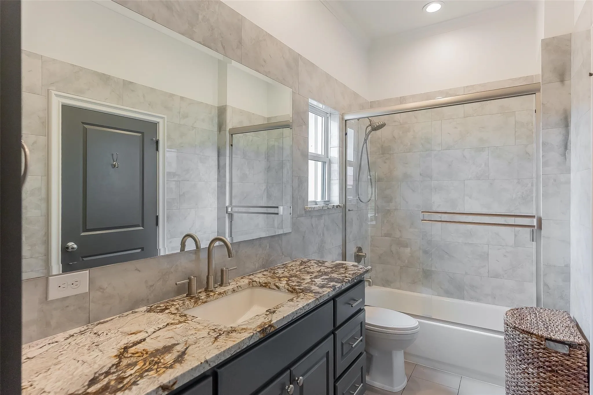 Single Family Residence For Sale in Collin County , 5825 County Road 173, Celina, Texas 75009, 5 Bedroom, 5 Bathroom, 4 Garage spaces, 10,939 Sqft, built in 2019, mls#21276872, Real Estate Agent in Celina, Homes For Sale in Collin county, Homes For Sale in Celina, Realtor in Celina Texas, Real Estate Brokerage Independent Realty Texas, Luminita Cordes Realtor