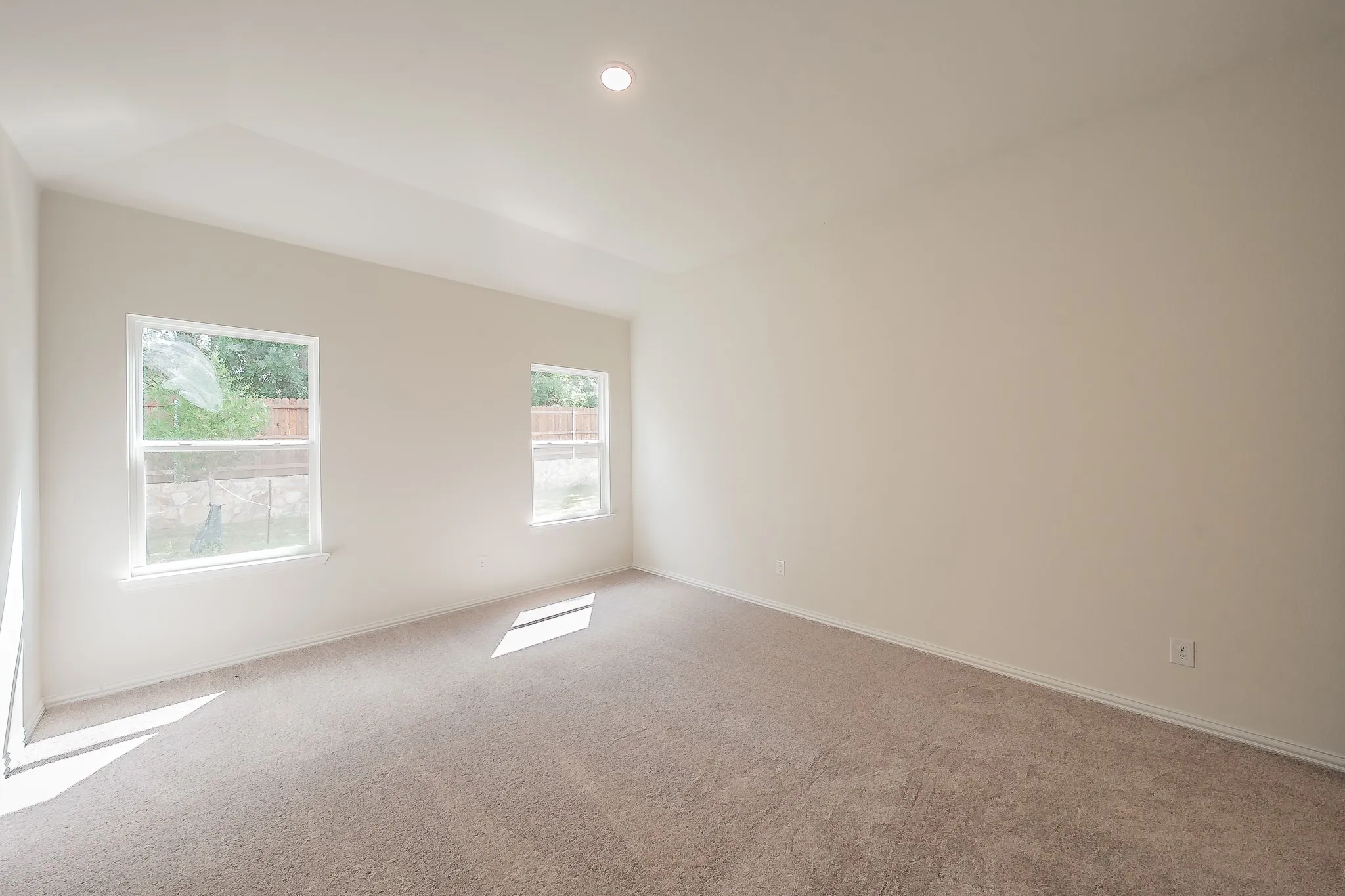 Single Family Residence For Sale in Johnson County , 121 Kylie Street, Cleburne, Texas 76031, 4 Bedroom, 3 Bathroom, 2 Garage spaces, 2,189 Sqft, built in 2024, mls#21286668, Real Estate Agent in Cleburne, Homes For Sale in Johnson county, Homes For Sale in Cleburne, Realtor in Cleburne Texas, Real Estate Brokerage Independent Realty Texas, Luminita Cordes Realtor