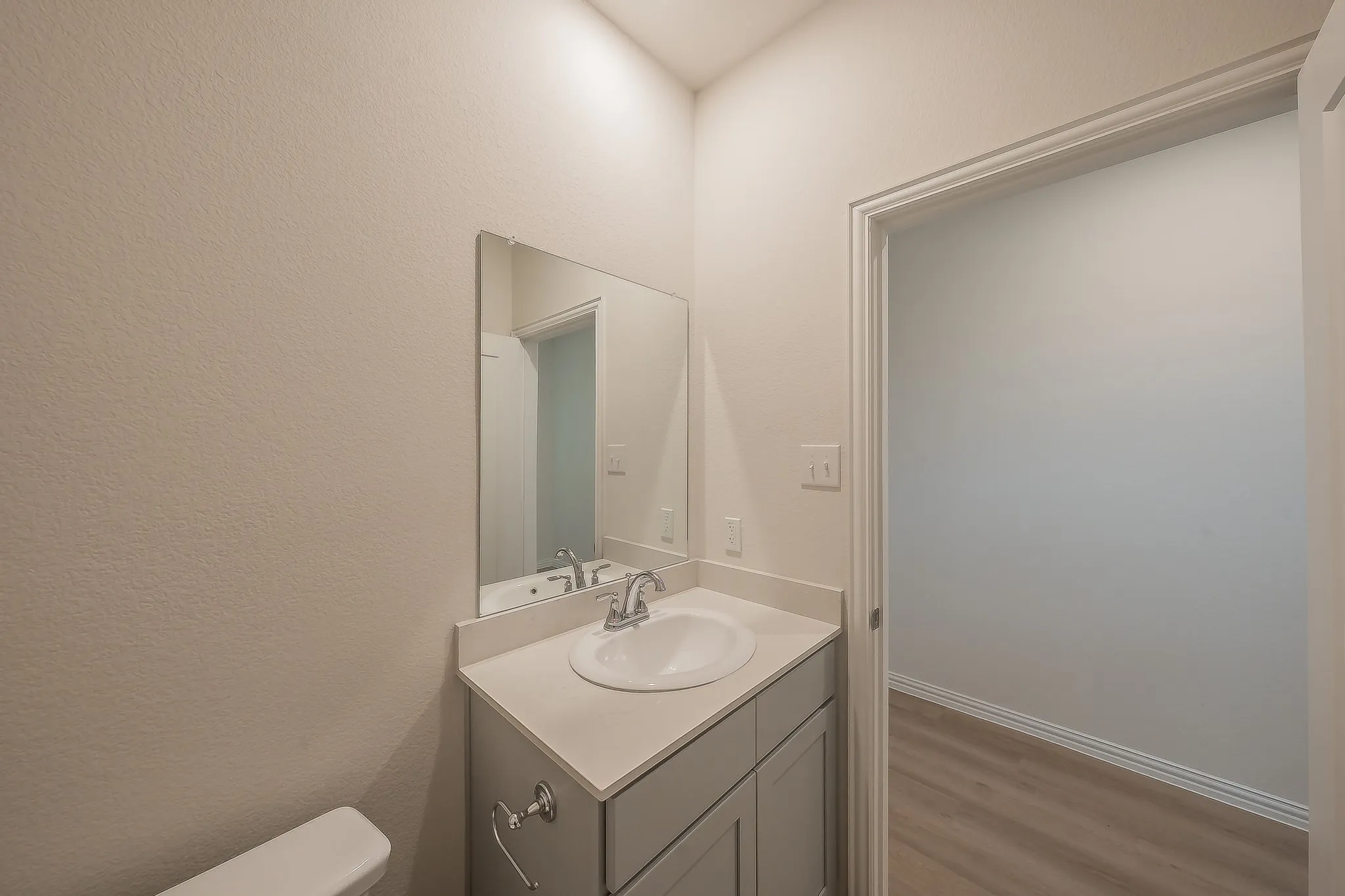 Single Family Residence For Sale in Johnson County , 121 Kylie Street, Cleburne, Texas 76031, 4 Bedroom, 3 Bathroom, 2 Garage spaces, 2,189 Sqft, built in 2024, mls#21286668, Real Estate Agent in Cleburne, Homes For Sale in Johnson county, Homes For Sale in Cleburne, Realtor in Cleburne Texas, Real Estate Brokerage Independent Realty Texas, Luminita Cordes Realtor