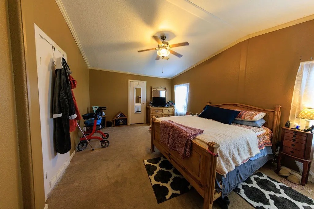 Mobile Home For Sale in Stephens County , 4544 scenic dr Drive, Breckenridge, Texas 76424, 3 Bedrooms, 2 Bathrooms, 2 Garage spaces, 1,920 Sqft, built in 1997, Price $285,000, mls#21286677, Real Estate Agent in Breckenridge, Homes For Sale in Stephens county, Homes For Sale in Breckenridge, Realtor in Breckenridge Texas, Real Estate Brokerage Independent Realty Texas, Luminita Cordes Realtor
