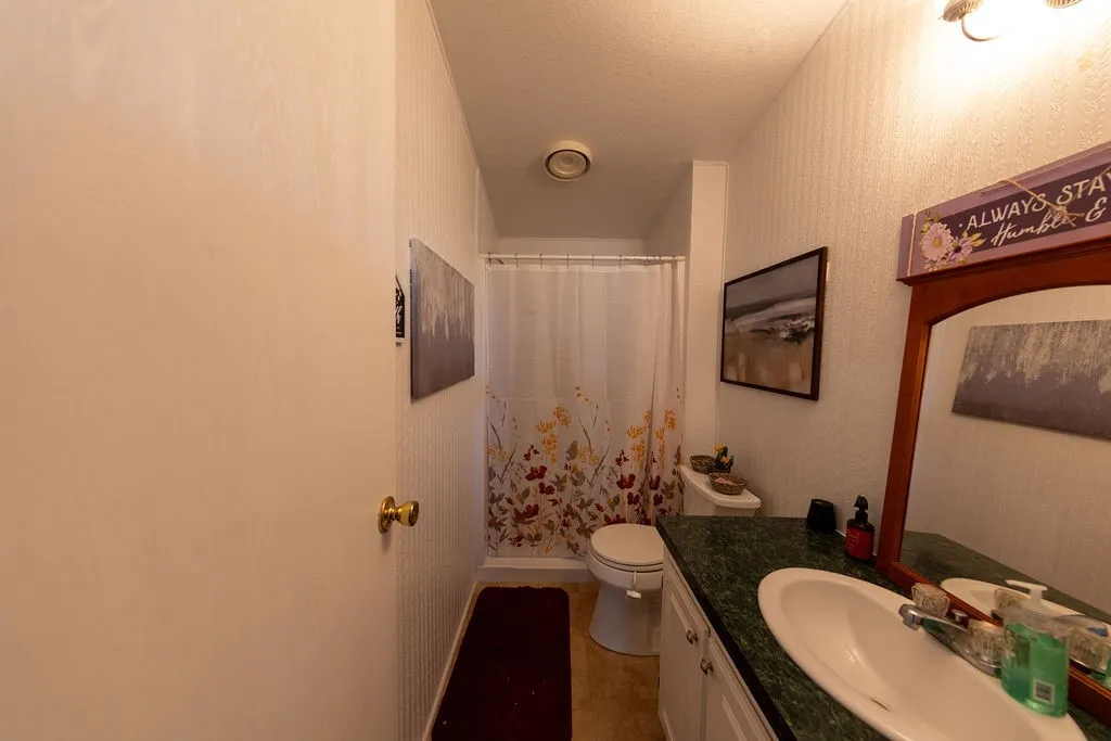 Mobile Home For Sale in Stephens County , 4544 scenic dr Drive, Breckenridge, Texas 76424, 3 Bedrooms, 2 Bathrooms, 2 Garage spaces, 1,920 Sqft, built in 1997, Price $285,000, mls#21286677, Real Estate Agent in Breckenridge, Homes For Sale in Stephens county, Homes For Sale in Breckenridge, Realtor in Breckenridge Texas, Real Estate Brokerage Independent Realty Texas, Luminita Cordes Realtor