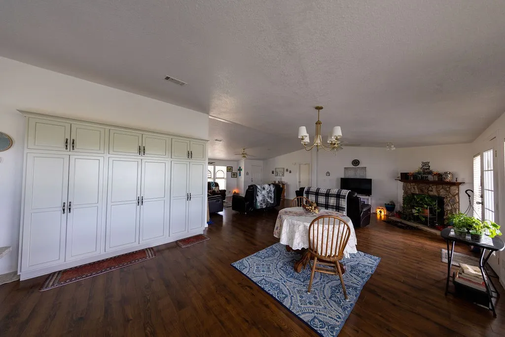Mobile Home For Sale in Stephens County , 4544 scenic dr Drive, Breckenridge, Texas 76424, 3 Bedrooms, 2 Bathrooms, 2 Garage spaces, 1,920 Sqft, built in 1997, Price $285,000, mls#21286677, Real Estate Agent in Breckenridge, Homes For Sale in Stephens county, Homes For Sale in Breckenridge, Realtor in Breckenridge Texas, Real Estate Brokerage Independent Realty Texas, Luminita Cordes Realtor
