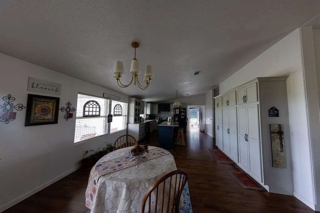 Mobile Home For Sale in Stephens County , 4544 scenic dr Drive, Breckenridge, Texas 76424, 3 Bedrooms, 2 Bathrooms, 2 Garage spaces, 1,920 Sqft, built in 1997, Price $285,000, mls#21286677, Real Estate Agent in Breckenridge, Homes For Sale in Stephens county, Homes For Sale in Breckenridge, Realtor in Breckenridge Texas, Real Estate Brokerage Independent Realty Texas, Luminita Cordes Realtor