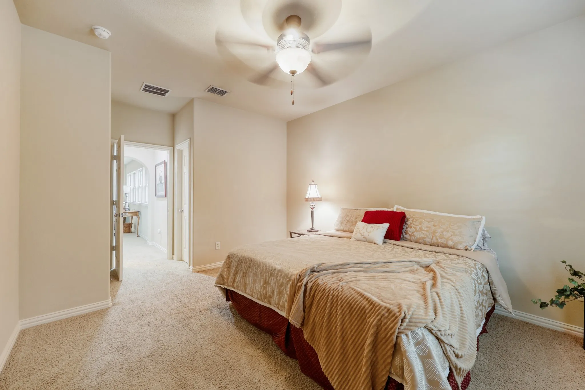 Single Family Residence For Sale in Collin County , 10096 Drawbridge Drive, Frisco, Texas 75035, 4 Bedroom, 4 Bathroom, 3 Garage spaces, 3,955 Sqft, built in 2011, mls#21283489, Real Estate Agent in Frisco, Homes For Sale in Collin county, Homes For Sale in Frisco, Realtor in Frisco Texas, Real Estate Brokerage Independent Realty Texas, Luminita Cordes Realtor