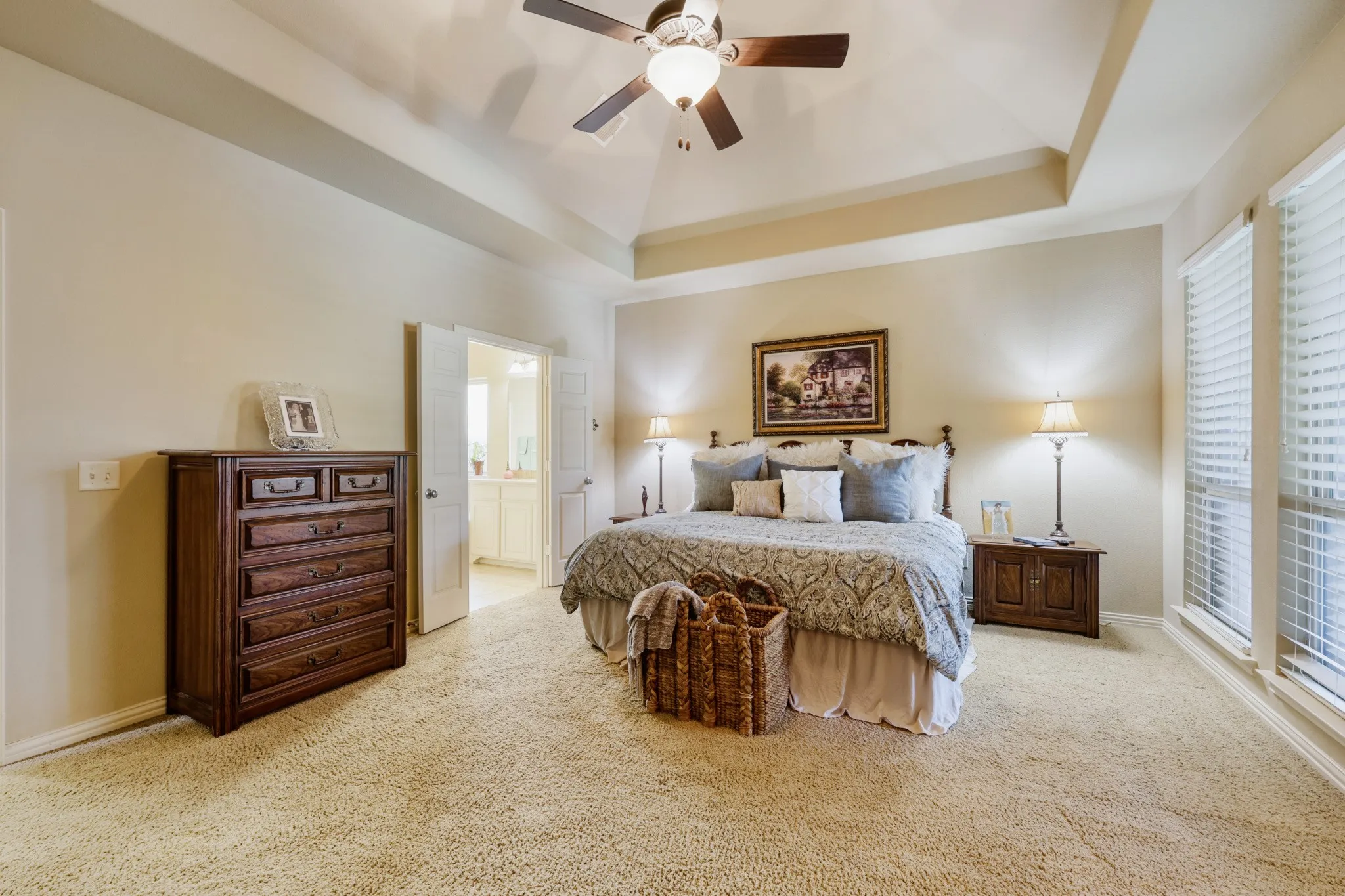 Single Family Residence For Sale in Collin County , 10096 Drawbridge Drive, Frisco, Texas 75035, 4 Bedroom, 4 Bathroom, 3 Garage spaces, 3,955 Sqft, built in 2011, mls#21283489, Real Estate Agent in Frisco, Homes For Sale in Collin county, Homes For Sale in Frisco, Realtor in Frisco Texas, Real Estate Brokerage Independent Realty Texas, Luminita Cordes Realtor