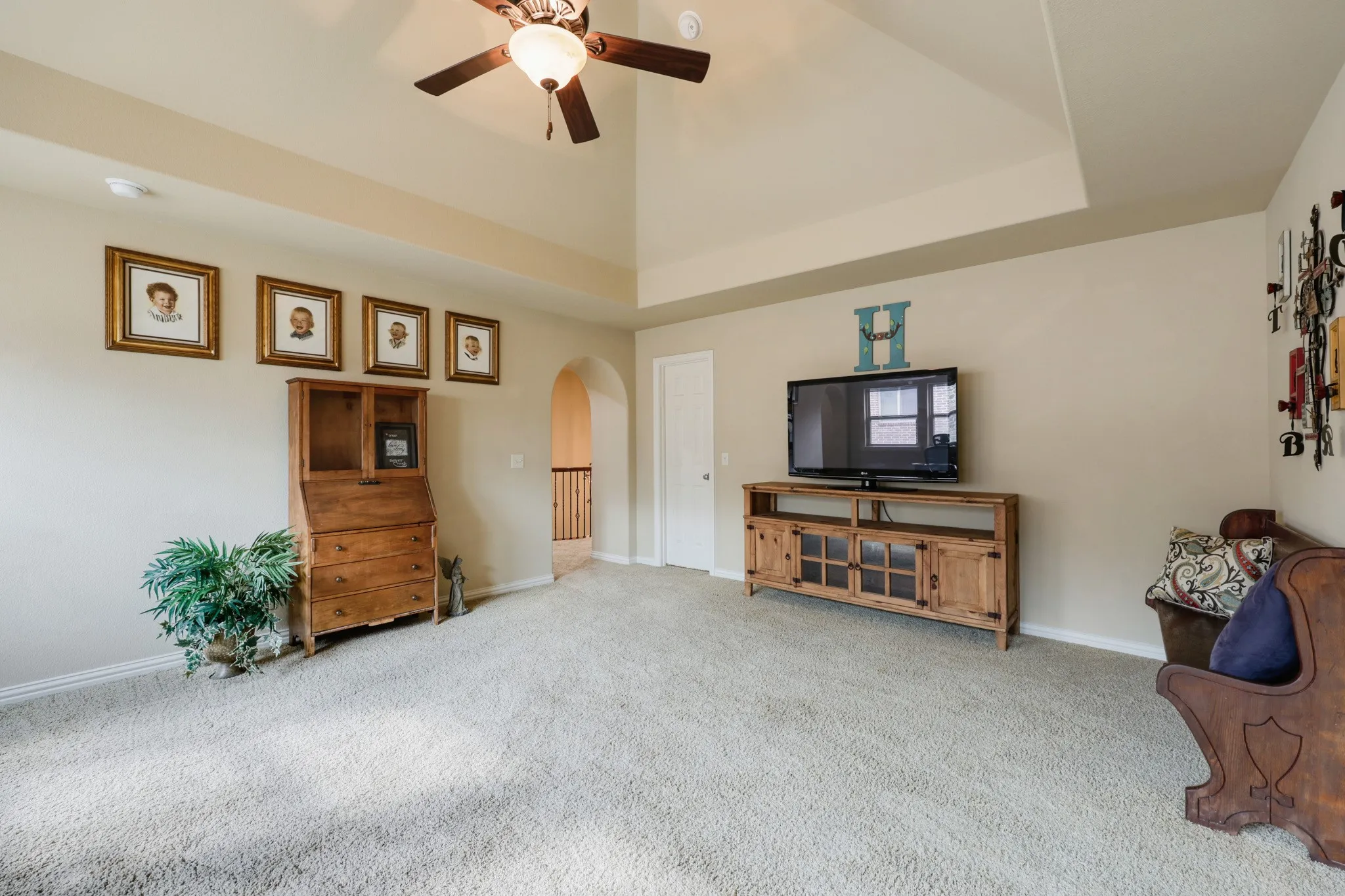 Single Family Residence For Sale in Collin County , 10096 Drawbridge Drive, Frisco, Texas 75035, 4 Bedroom, 4 Bathroom, 3 Garage spaces, 3,955 Sqft, built in 2011, mls#21283489, Real Estate Agent in Frisco, Homes For Sale in Collin county, Homes For Sale in Frisco, Realtor in Frisco Texas, Real Estate Brokerage Independent Realty Texas, Luminita Cordes Realtor
