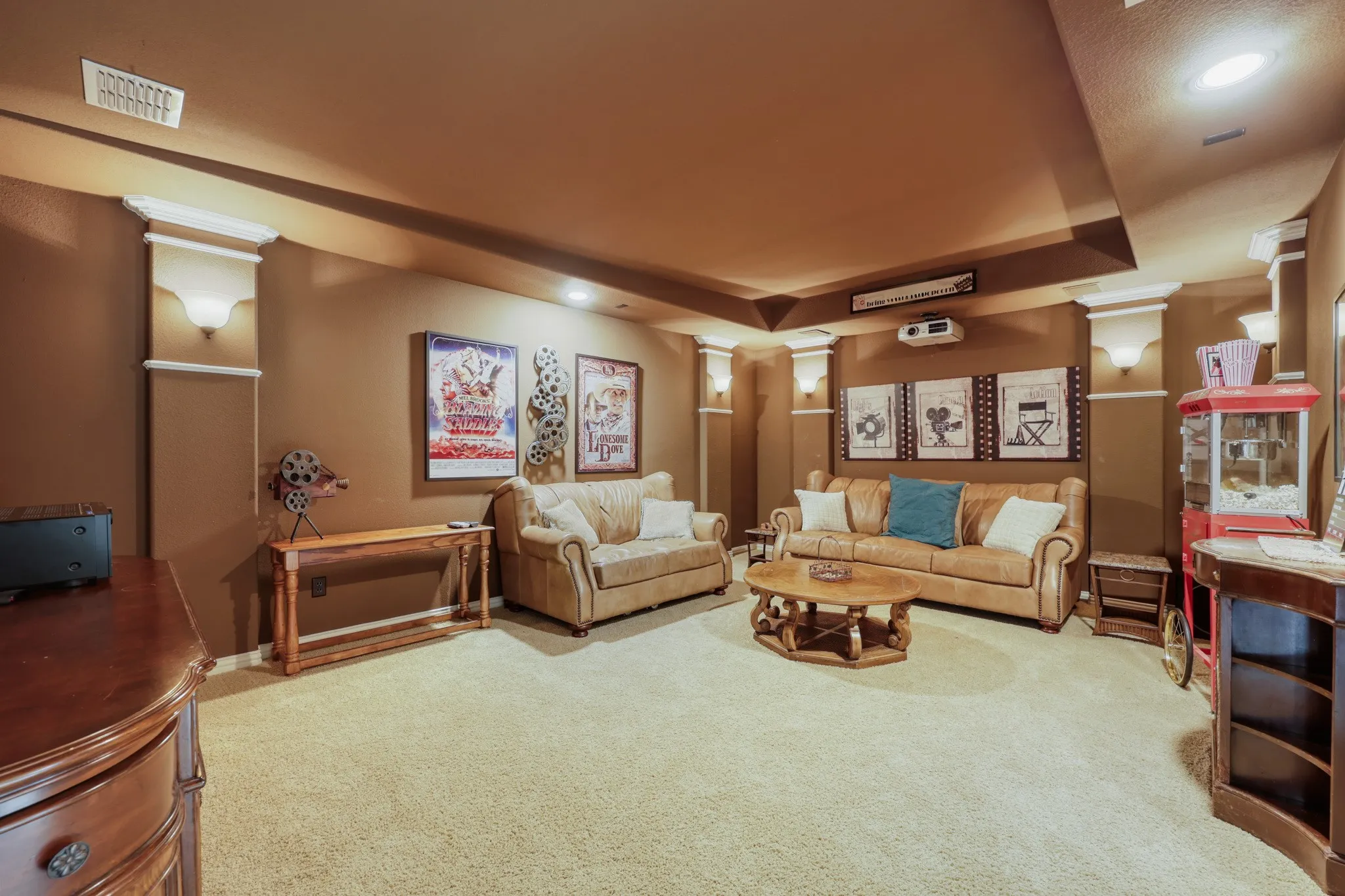 Single Family Residence For Sale in Collin County , 10096 Drawbridge Drive, Frisco, Texas 75035, 4 Bedroom, 4 Bathroom, 3 Garage spaces, 3,955 Sqft, built in 2011, mls#21283489, Real Estate Agent in Frisco, Homes For Sale in Collin county, Homes For Sale in Frisco, Realtor in Frisco Texas, Real Estate Brokerage Independent Realty Texas, Luminita Cordes Realtor