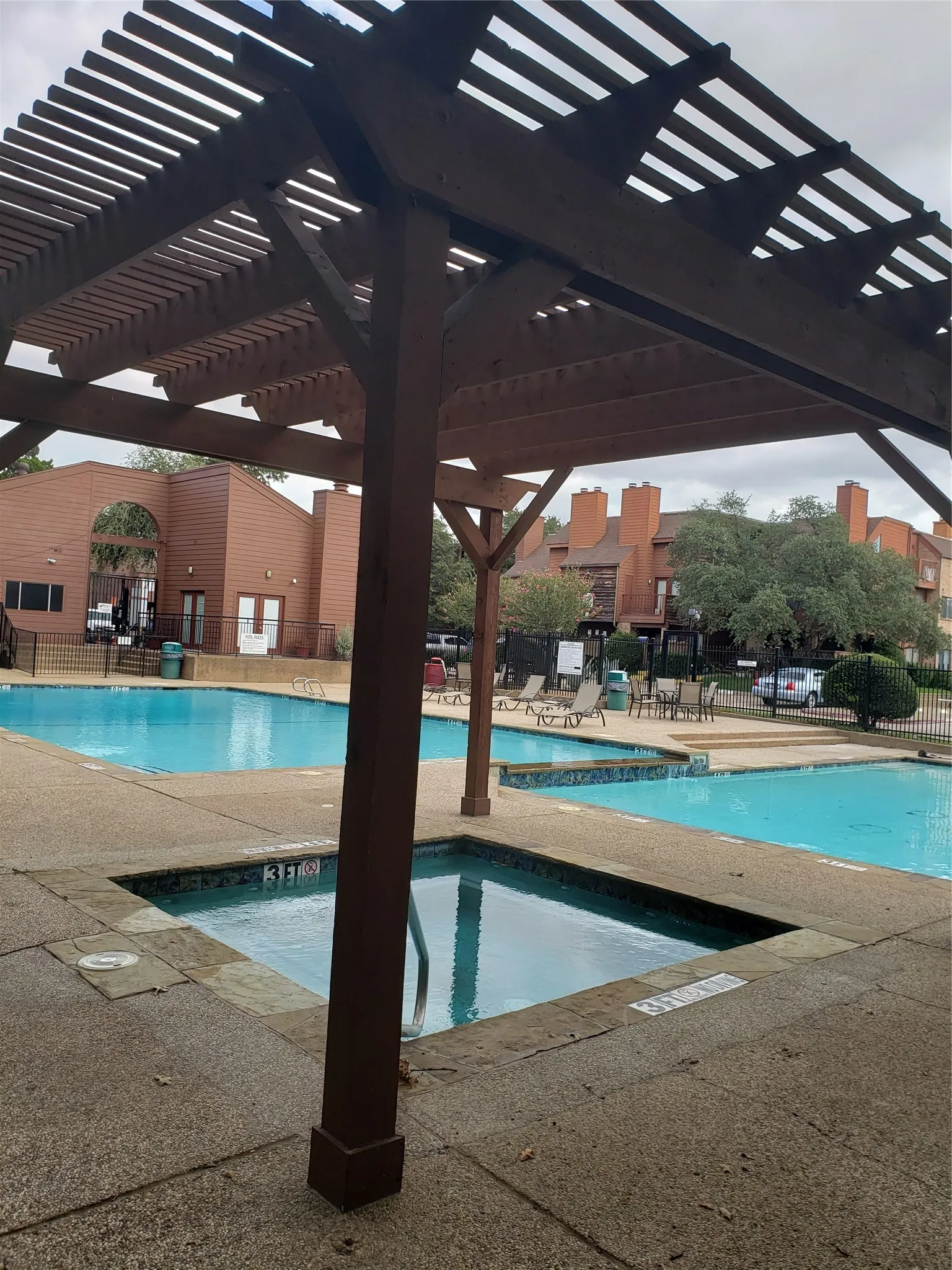 Condominium For Rent in Tarrant County , 2305 Basil Drive D301, Arlington, Texas 76006, 1 Bedroom, 1 Bathroom, Garage spaces, 535 Sqft, built in 1981, mls#21286708, Real Estate Agent in Arlington, Homes For Rent in Tarrant county, Homes For Rent in Arlington, Realtor in Arlington Texas, Real Estate Brokerage Independent Realty Texas, Luminita Cordes Realtor
