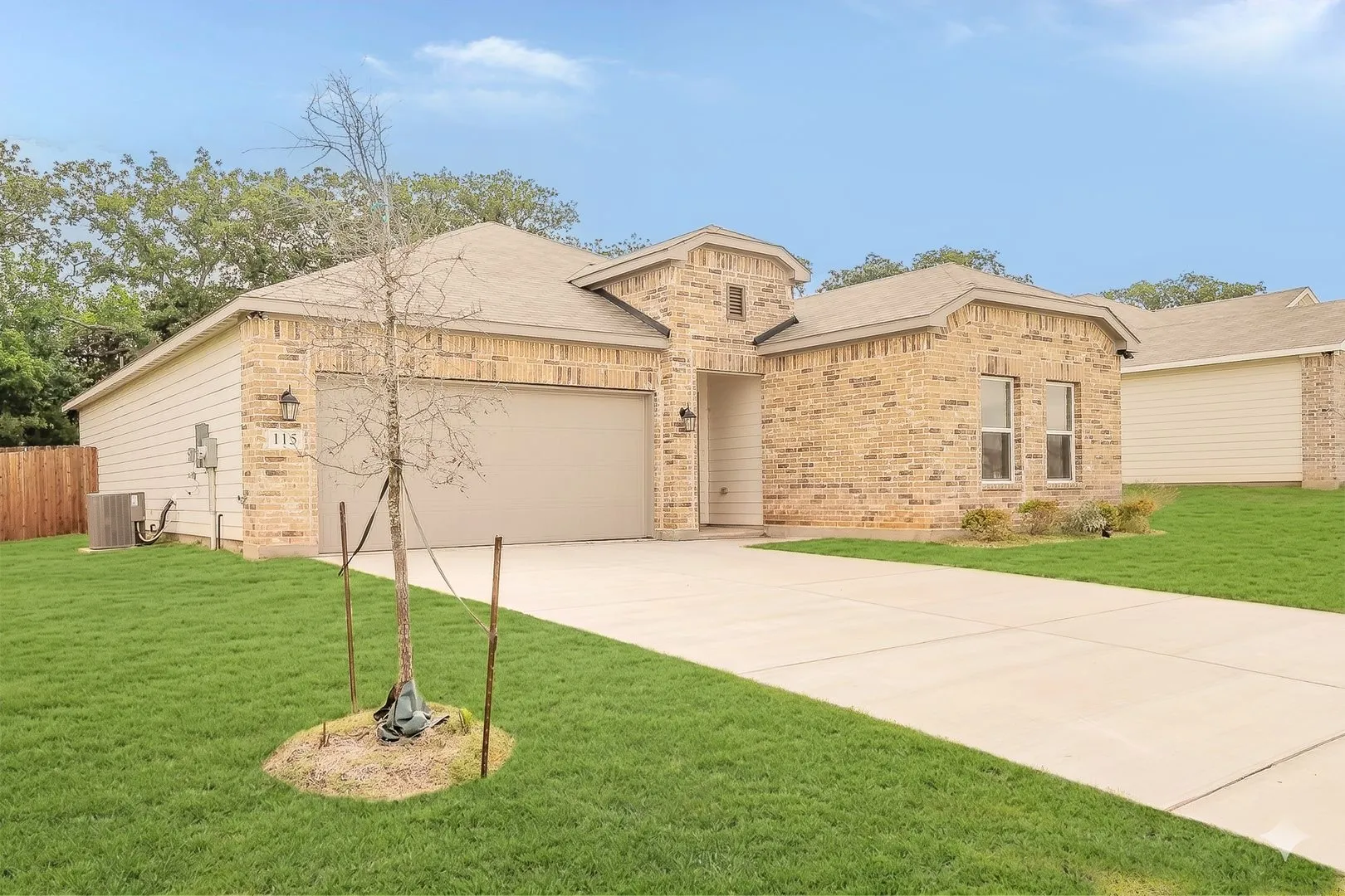 Single Family Residence For Sale in Johnson County , 115 Kylie Street, Cleburne, Texas 76031, 4 Bedroom, 2 Bathroom, 2 Garage spaces, 1,763 Sqft, built in 2024, mls#21286705, Real Estate Agent in Cleburne, Homes For Sale in Johnson county, Homes For Sale in Cleburne, Realtor in Cleburne Texas, Real Estate Brokerage Independent Realty Texas, Luminita Cordes Realtor