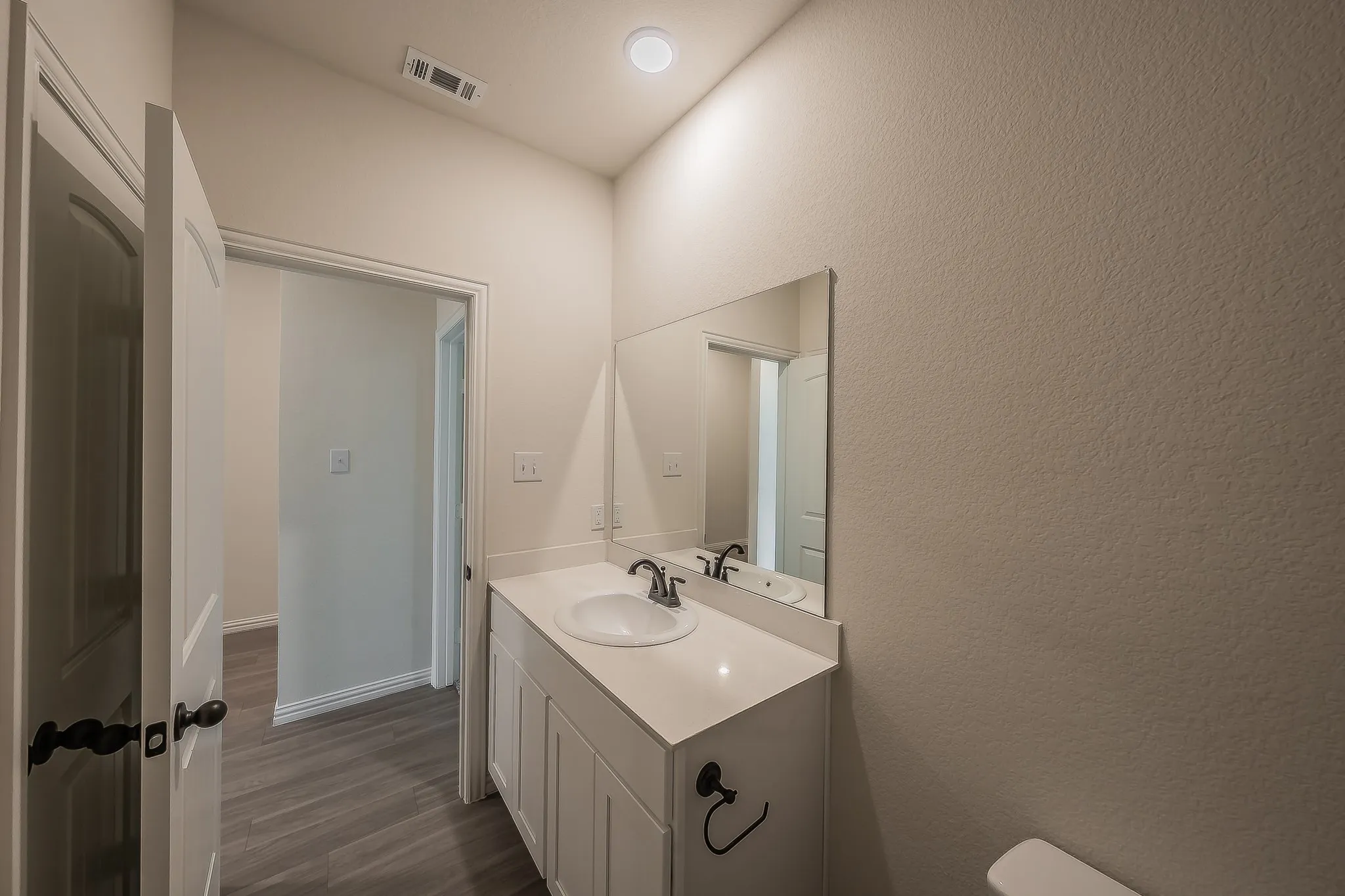 Single Family Residence For Sale in Johnson County , 115 Kylie Street, Cleburne, Texas 76031, 4 Bedroom, 2 Bathroom, 2 Garage spaces, 1,763 Sqft, built in 2024, mls#21286705, Real Estate Agent in Cleburne, Homes For Sale in Johnson county, Homes For Sale in Cleburne, Realtor in Cleburne Texas, Real Estate Brokerage Independent Realty Texas, Luminita Cordes Realtor