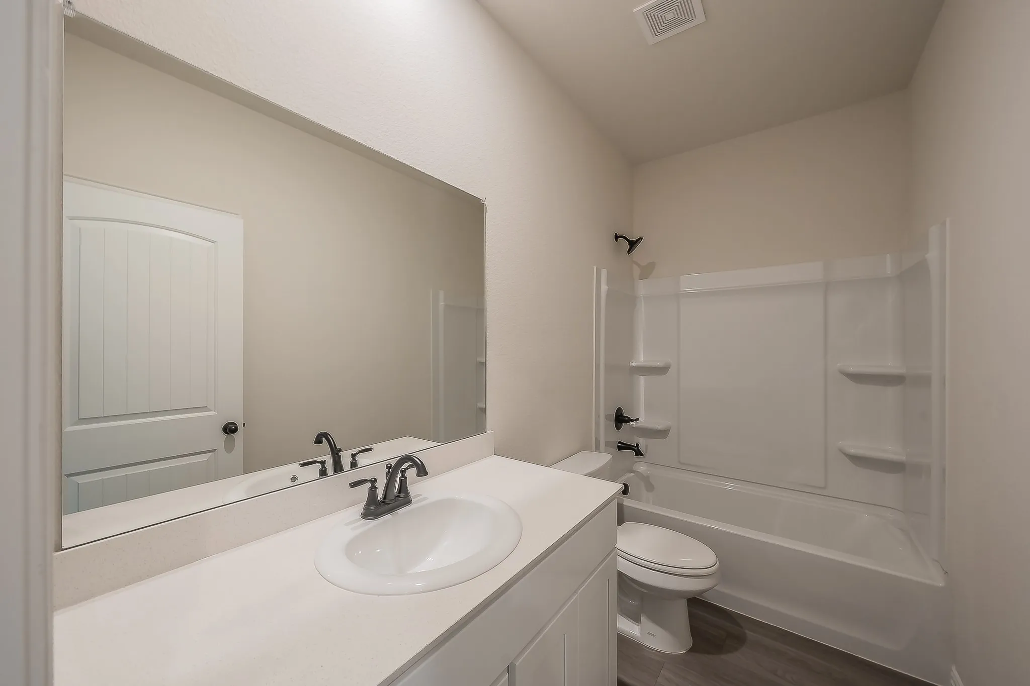 Single Family Residence For Sale in Johnson County , 115 Kylie Street, Cleburne, Texas 76031, 4 Bedroom, 2 Bathroom, 2 Garage spaces, 1,763 Sqft, built in 2024, mls#21286705, Real Estate Agent in Cleburne, Homes For Sale in Johnson county, Homes For Sale in Cleburne, Realtor in Cleburne Texas, Real Estate Brokerage Independent Realty Texas, Luminita Cordes Realtor