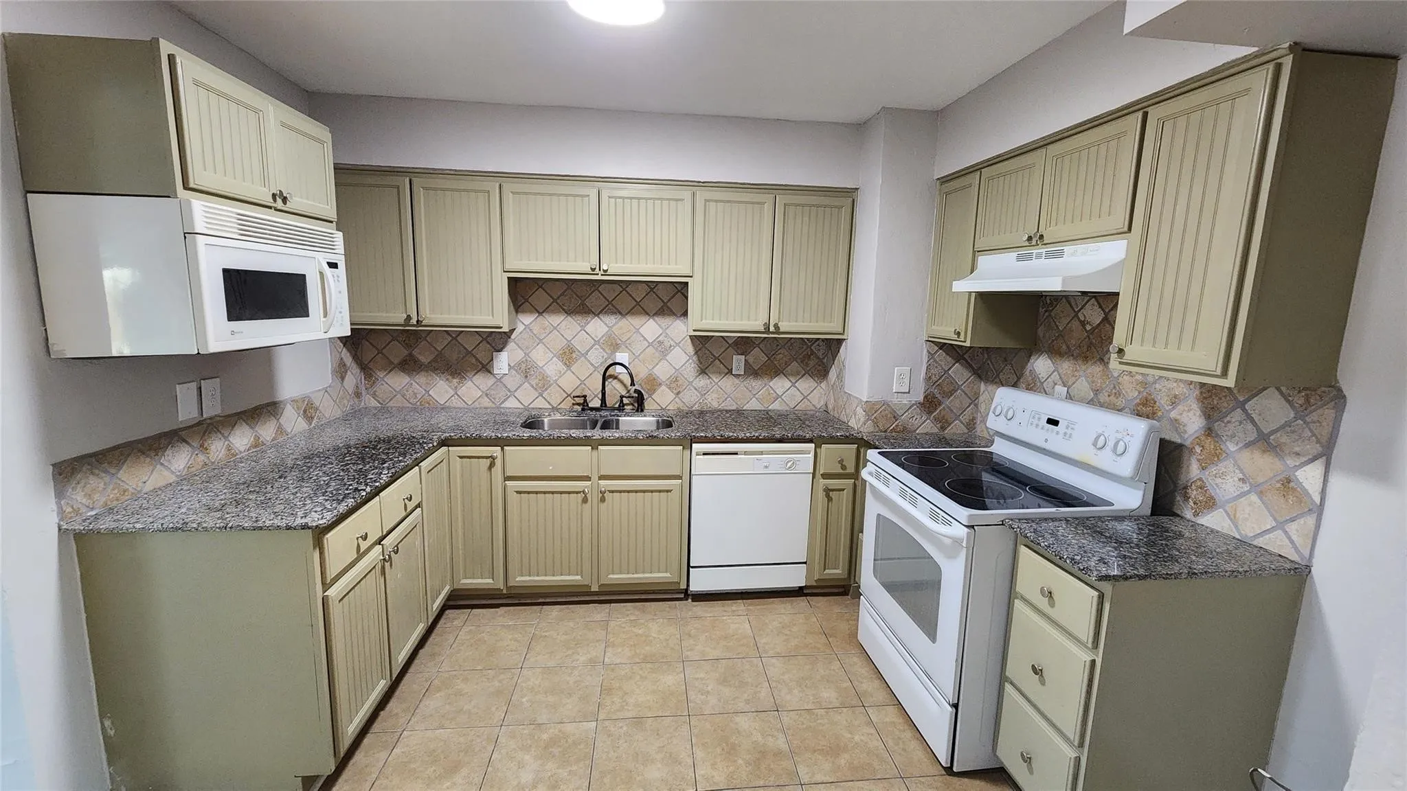 Single Family Residence For Rent in Dallas County , 808 Howell Drive, Coppell, Texas 75019, 3 Bedroom, 2 Bathroom, Garage spaces, 1,466 Sqft, built in 1970, mls#21286704, Real Estate Agent in Coppell, Homes For Rent in Dallas county, Homes For Rent in Coppell, Realtor in Coppell Texas, Real Estate Brokerage Independent Realty Texas, Luminita Cordes Realtor
