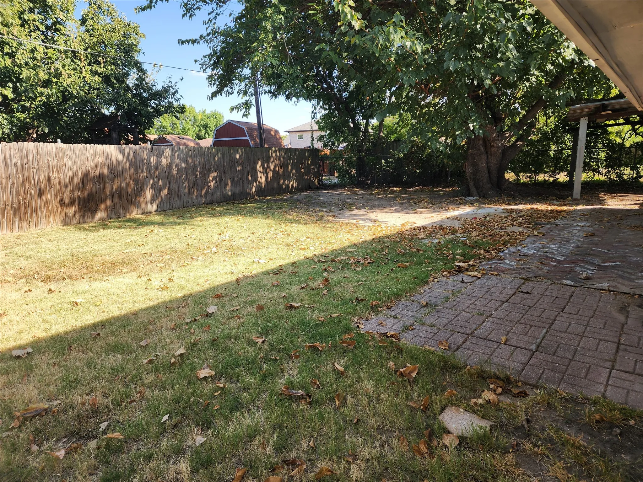 Single Family Residence For Rent in Dallas County , 808 Howell Drive, Coppell, Texas 75019, 3 Bedroom, 2 Bathroom, Garage spaces, 1,466 Sqft, built in 1970, mls#21286704, Real Estate Agent in Coppell, Homes For Rent in Dallas county, Homes For Rent in Coppell, Realtor in Coppell Texas, Real Estate Brokerage Independent Realty Texas, Luminita Cordes Realtor