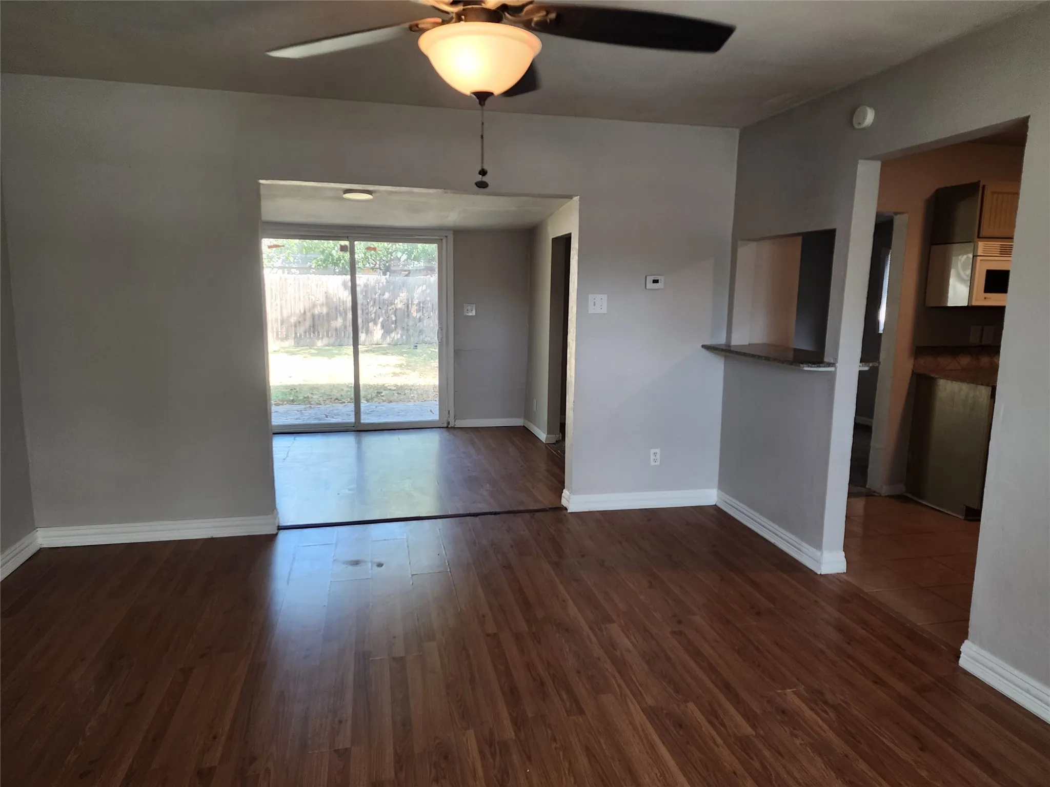Single Family Residence For Rent in Dallas County , 808 Howell Drive, Coppell, Texas 75019, 3 Bedroom, 2 Bathroom, Garage spaces, 1,466 Sqft, built in 1970, mls#21286704, Real Estate Agent in Coppell, Homes For Rent in Dallas county, Homes For Rent in Coppell, Realtor in Coppell Texas, Real Estate Brokerage Independent Realty Texas, Luminita Cordes Realtor