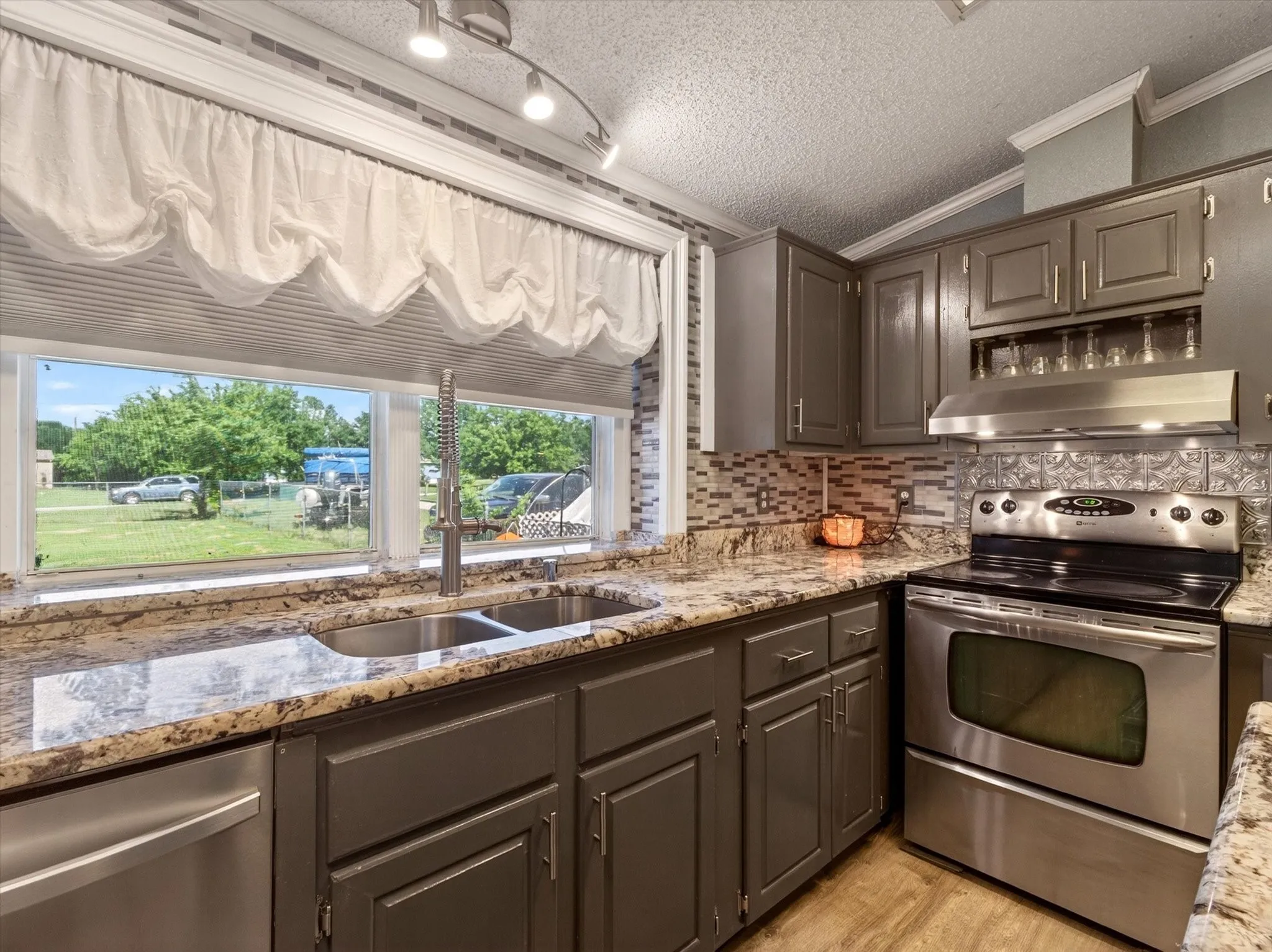 The picture window all homeowners want in their kitchen!