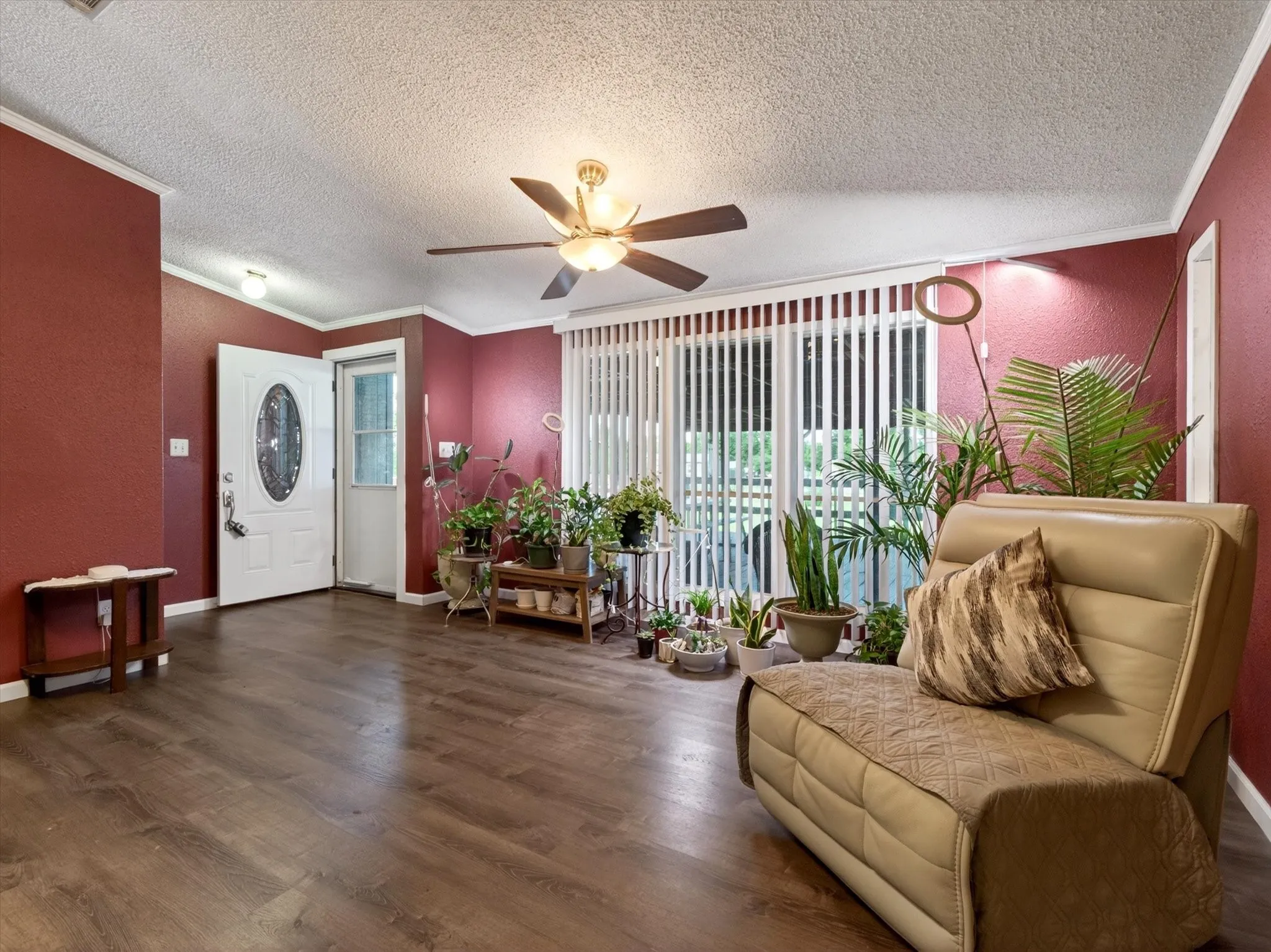 Manufactured Home For Sale in Denton County , 13051 Cherokee Road, Sanger, Texas 76266, 4 Bedroom, 3 Bathroom, Garage spaces, 2,016 Sqft, built in 1994, mls#21222322, Real Estate Agent in Sanger, Homes For Sale in Denton county, Homes For Sale in Sanger, Realtor in Sanger Texas, Real Estate Brokerage Independent Realty Texas, Luminita Cordes Realtor