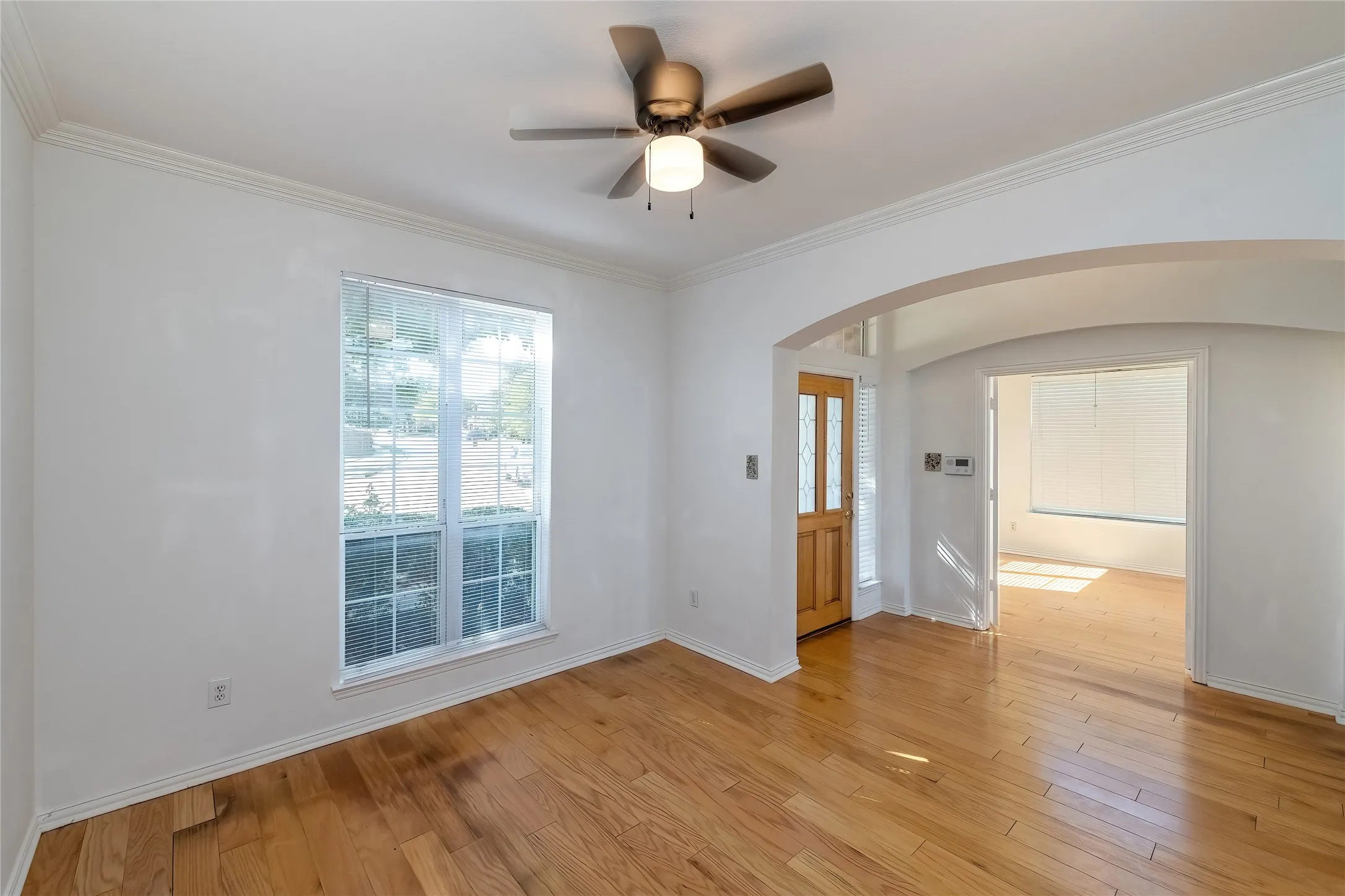 Single Family Residence For Rent in Denton County , 2318 Balleybrooke Drive, Lewisville, Texas 75077, 3 Bedrooms, 3 Bathrooms, Garage spaces, 2,699 Sqft, built in 2000, Price $2,950, mls#21286729, Real Estate Agent in Lewisville, Homes For Rent in Denton county, Homes For Rent in Lewisville, Realtor in Lewisville Texas, Real Estate Brokerage Independent Realty Texas, Luminita Cordes Realtor